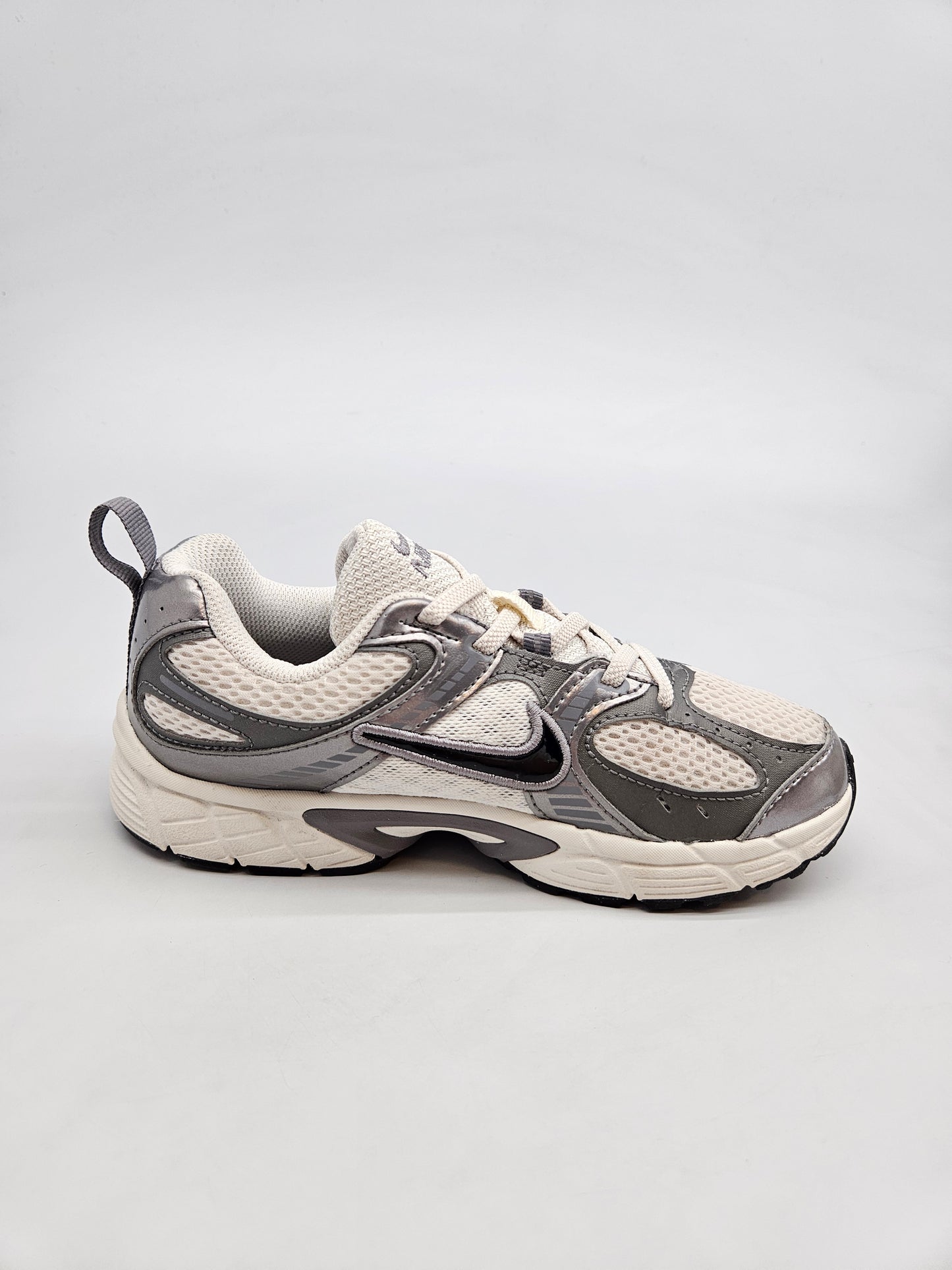NIKE ORIGINAL PATIKI BR 33.5