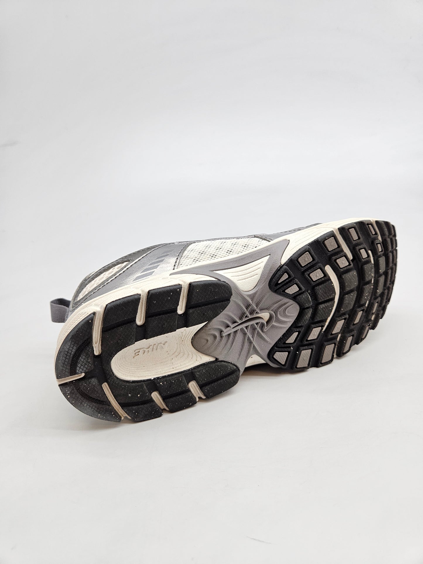 NIKE ORIGINAL PATIKI BR 33.5