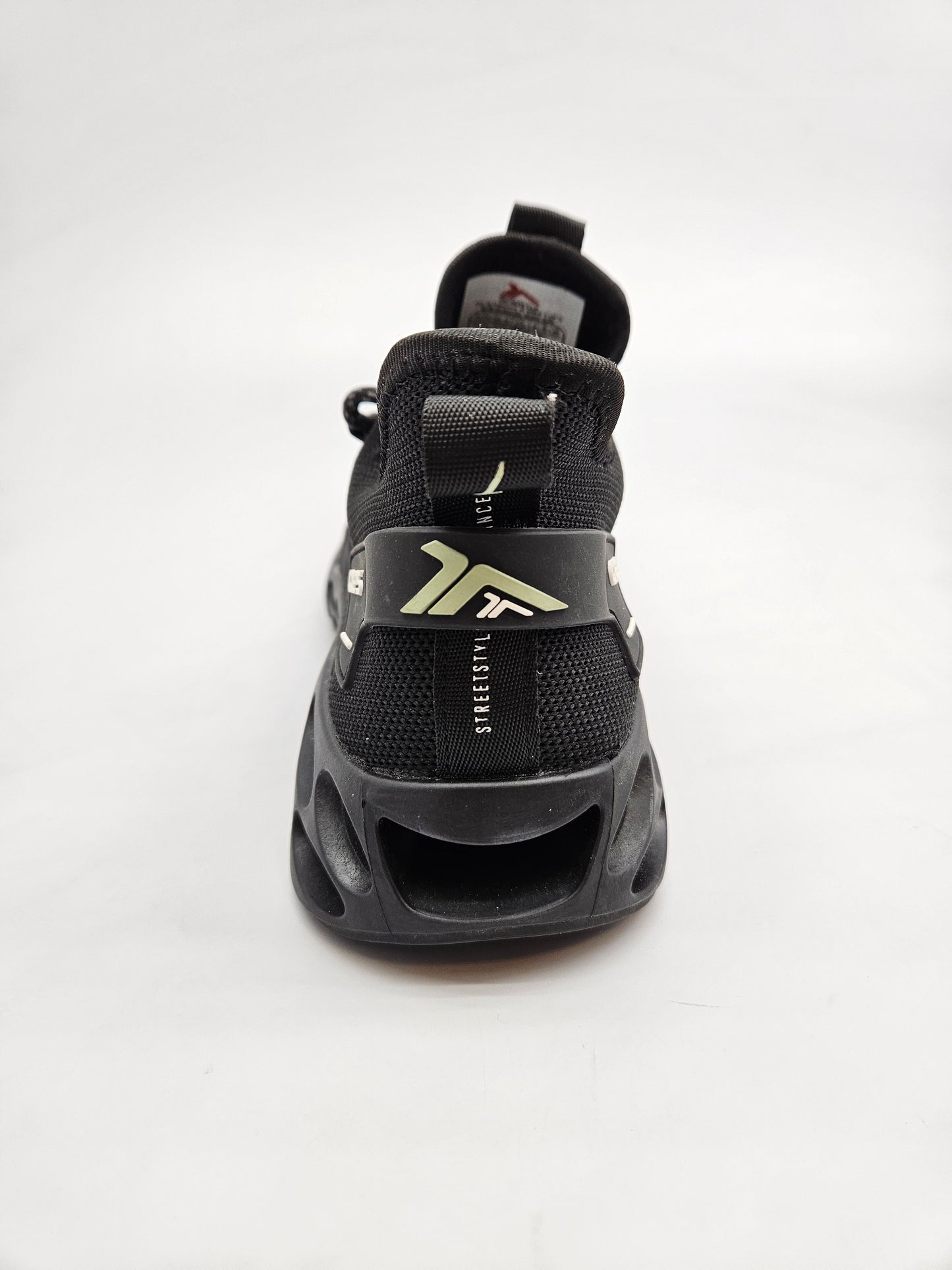 TEENTH COMFORT NOVI ORIGINAL PATIKI BR 43