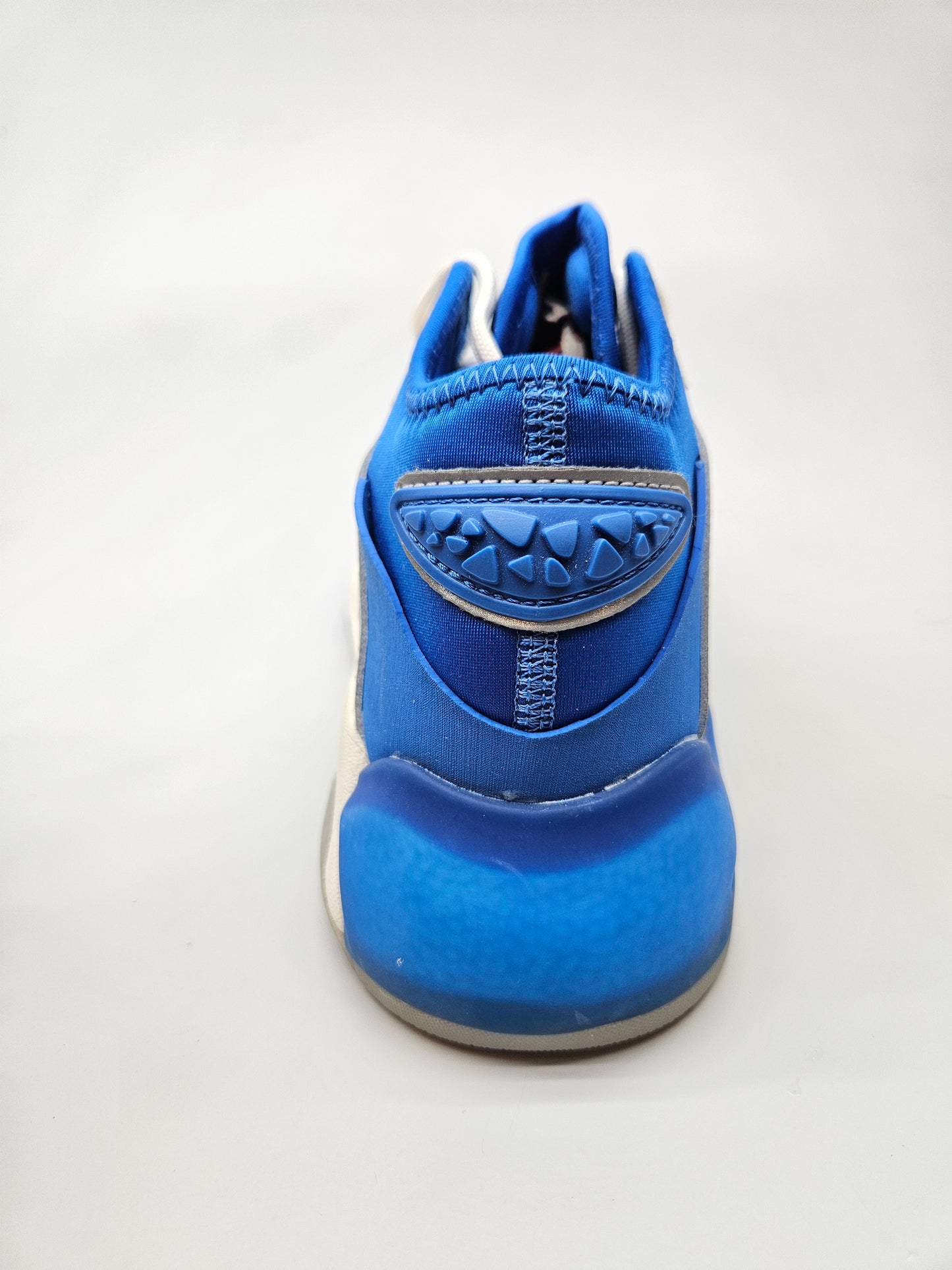 ADIDAS NOVI ORIGINAL PATIKI BR 39