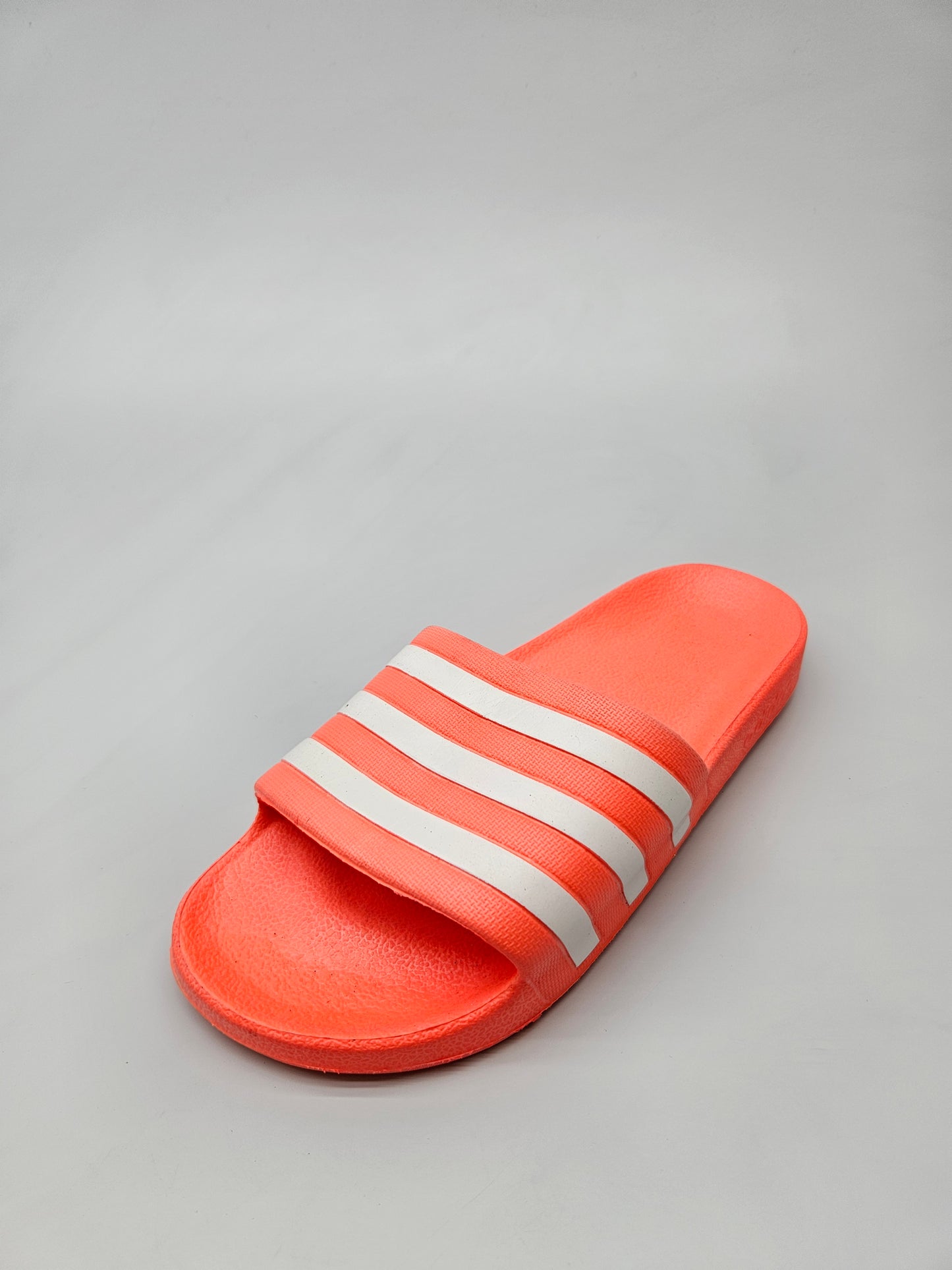 ADIDAS NOVI ORIGINAL VLECKI BR 39