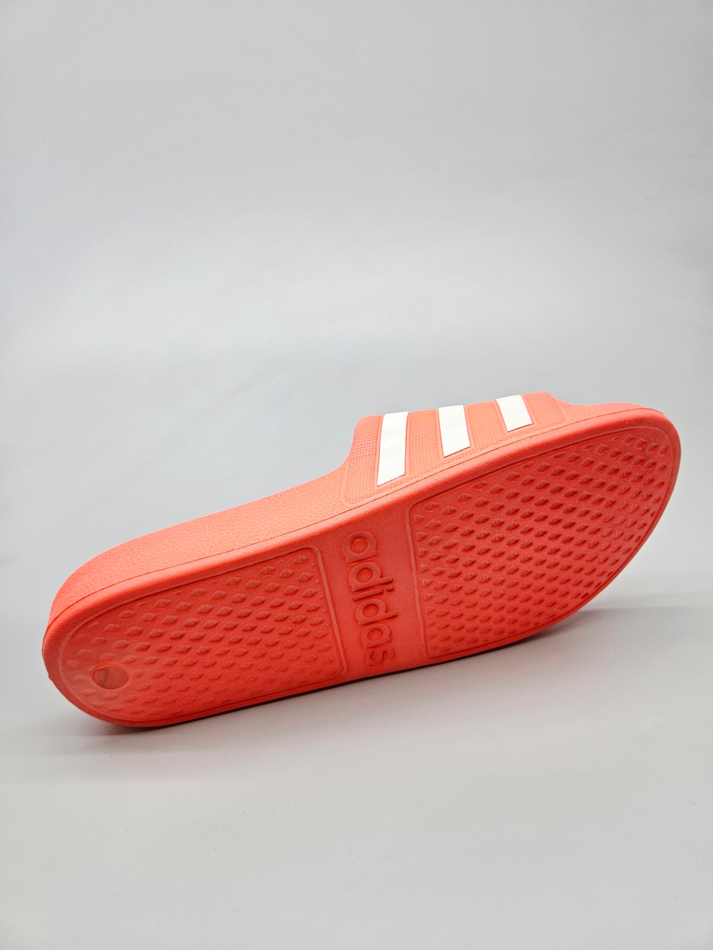 ADIDAS NOVI ORIGINAL VLECKI BR 39