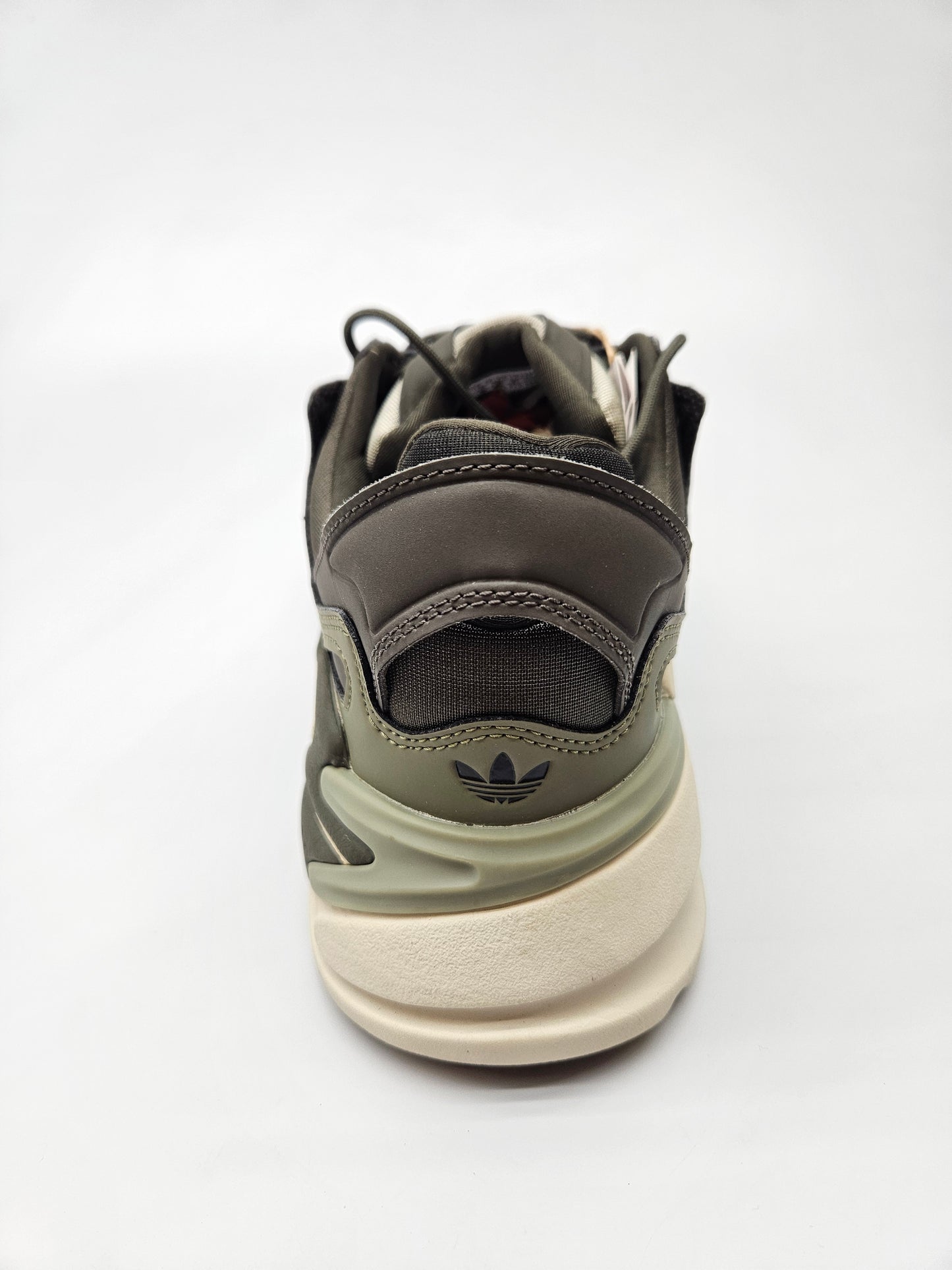 ADIDAS NOVI ORIGINAL PATIKI BR 43