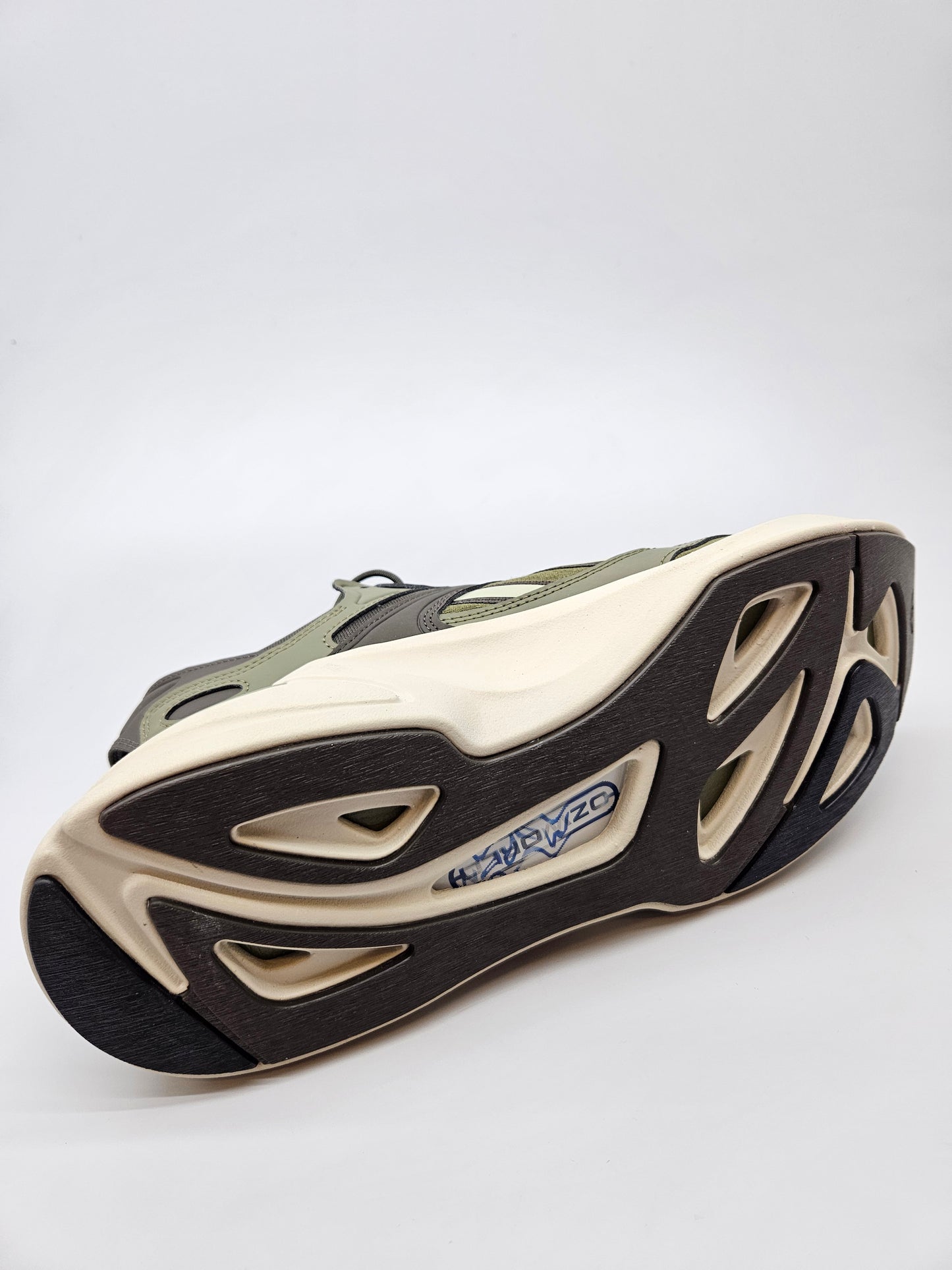 ADIDAS NOVI ORIGINAL PATIKI BR 43