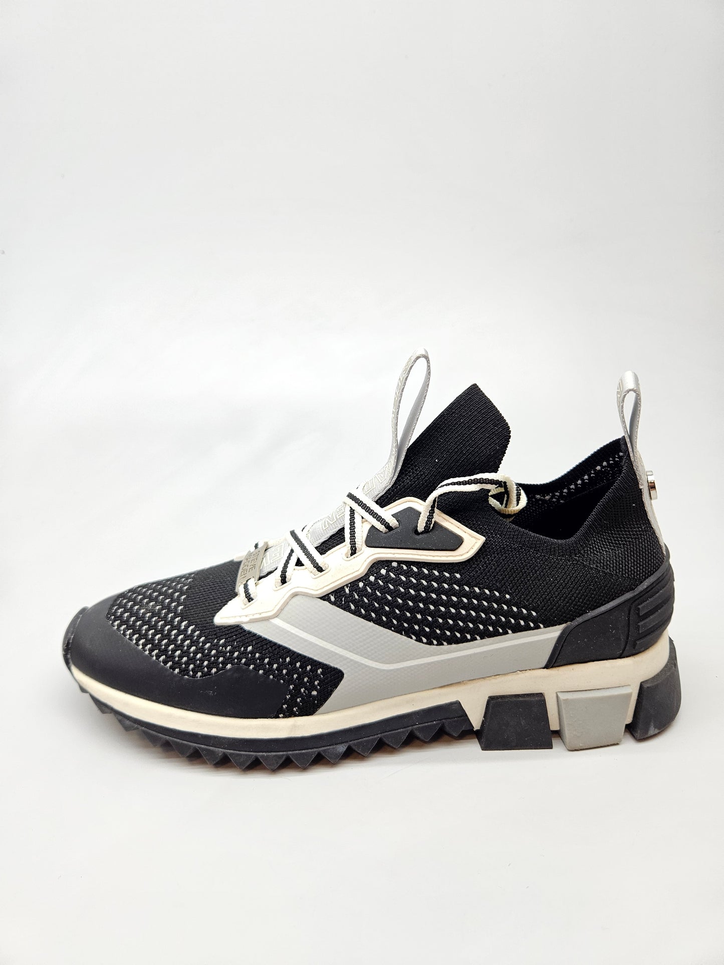STEVE MADDEN NOVI ORIGINAL PATIKI BR 38