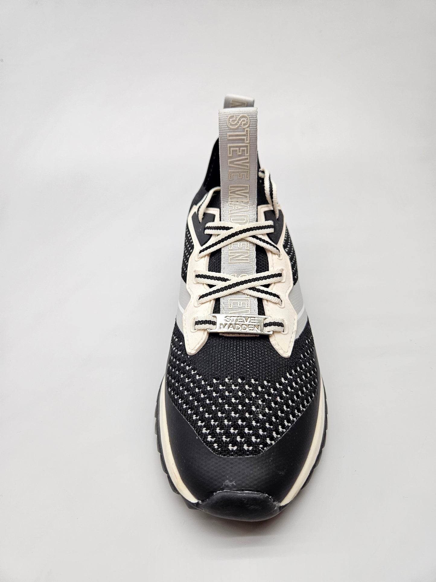 STEVE MADDEN NOVI ORIGINAL PATIKI BR 38