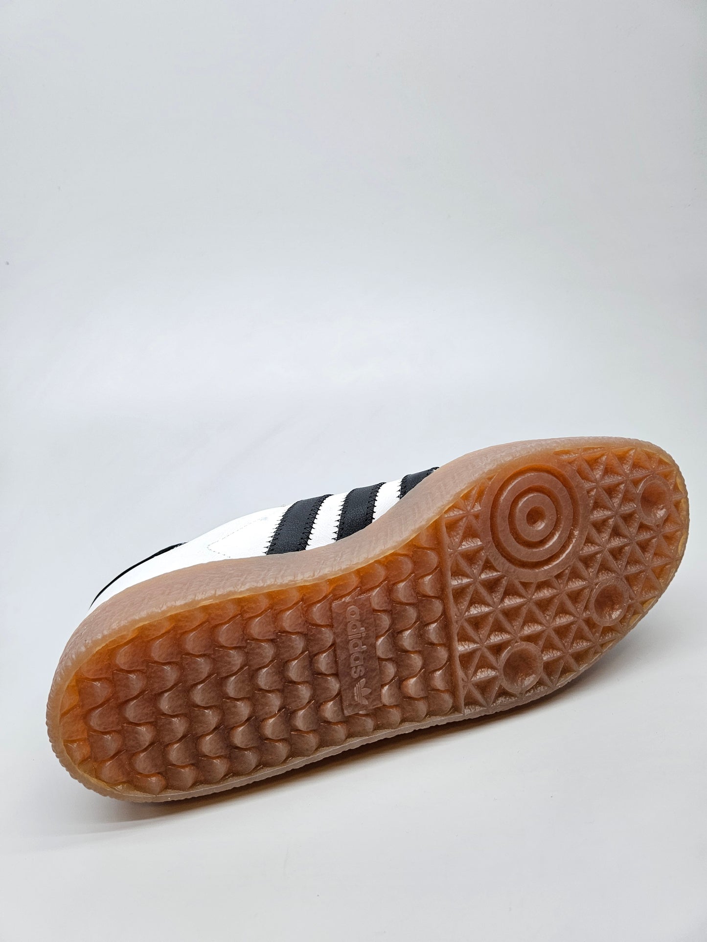 ADIDAS NOVI ORIGINAL PATIKI BR 40
