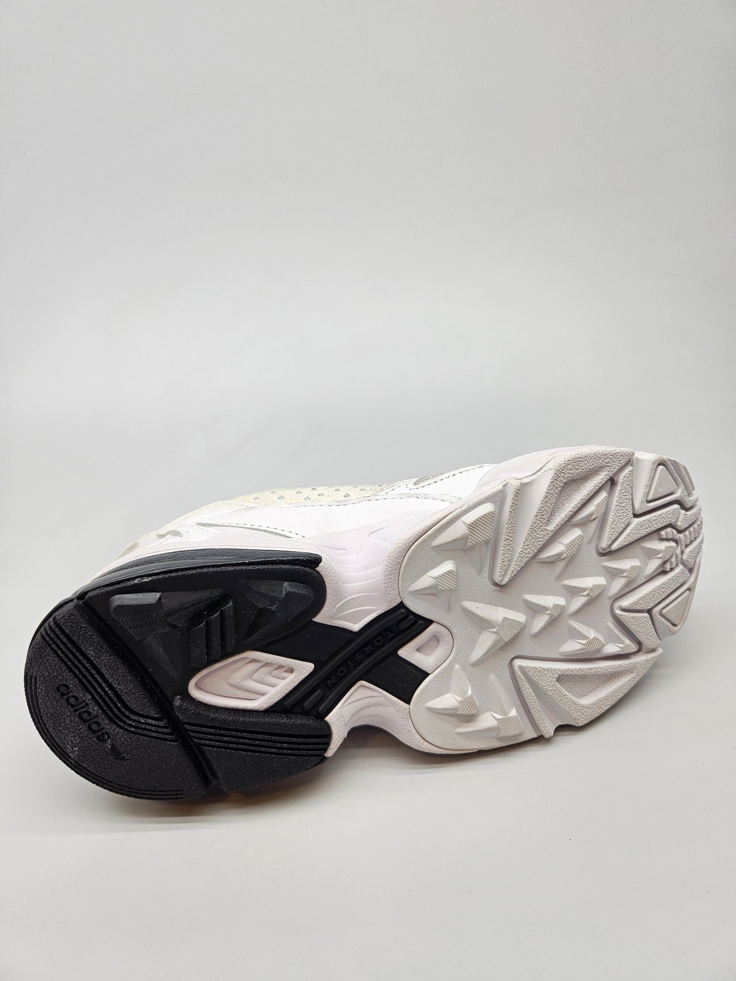 ADIDAS NOVI ORIGINAL PATIKI BR 37