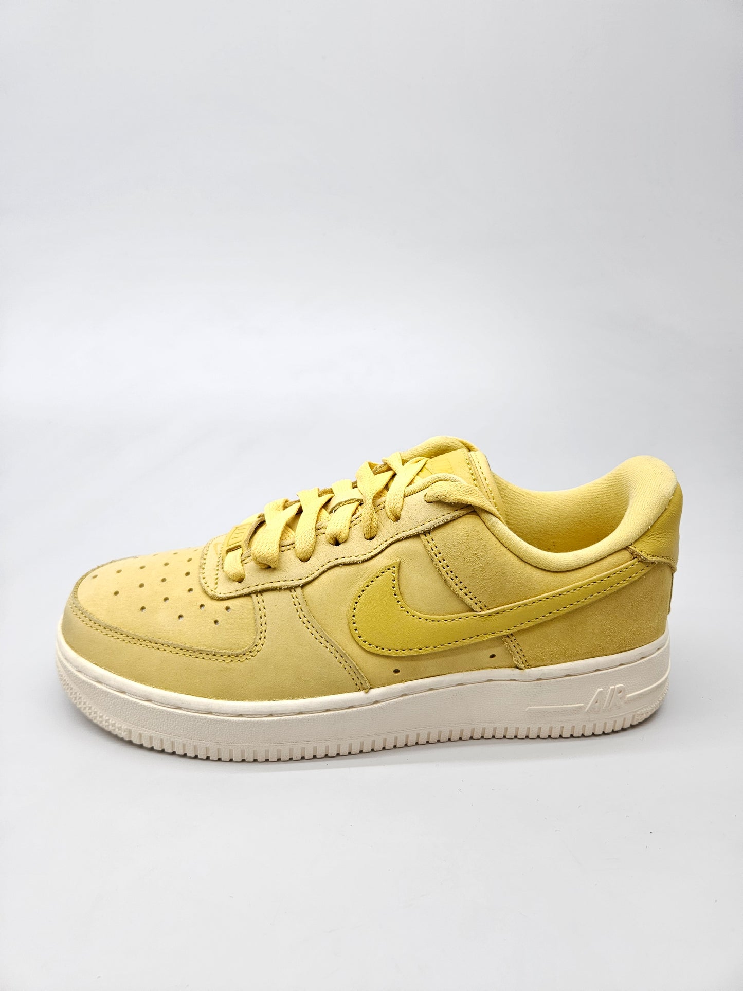 NIKE AF1 ORIGINAL NOVI PATIKI BR 37.5