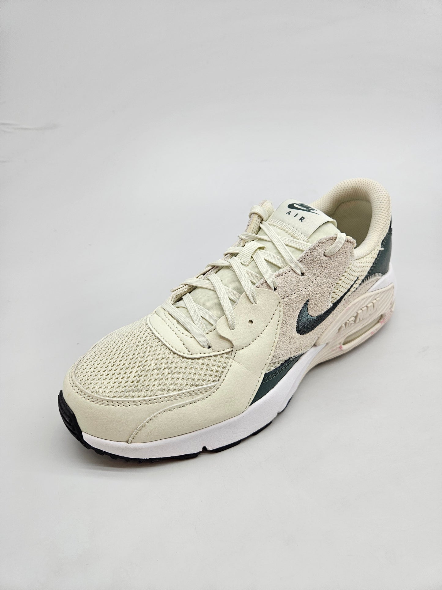 NIKE AIRMAX NOVI ORIGINAL PATIKI BR 40.5