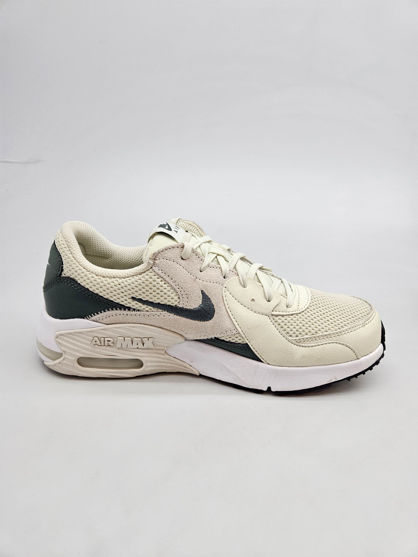 NIKE AIRMAX NOVI ORIGINAL PATIKI BR 40.5