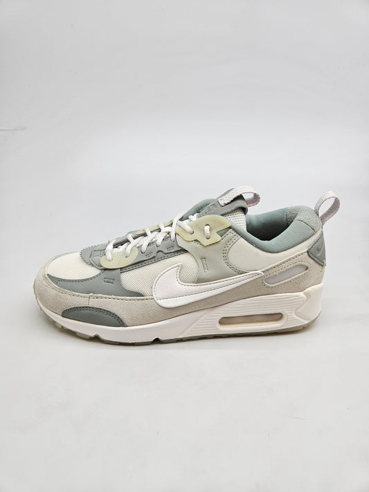 NIKE AIRMAX NOVI ORIGINAL PATIKI BR 40