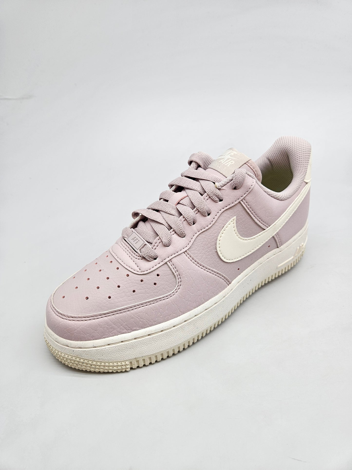 NIKE NOVI ORIGINAL PATIKI BR 39