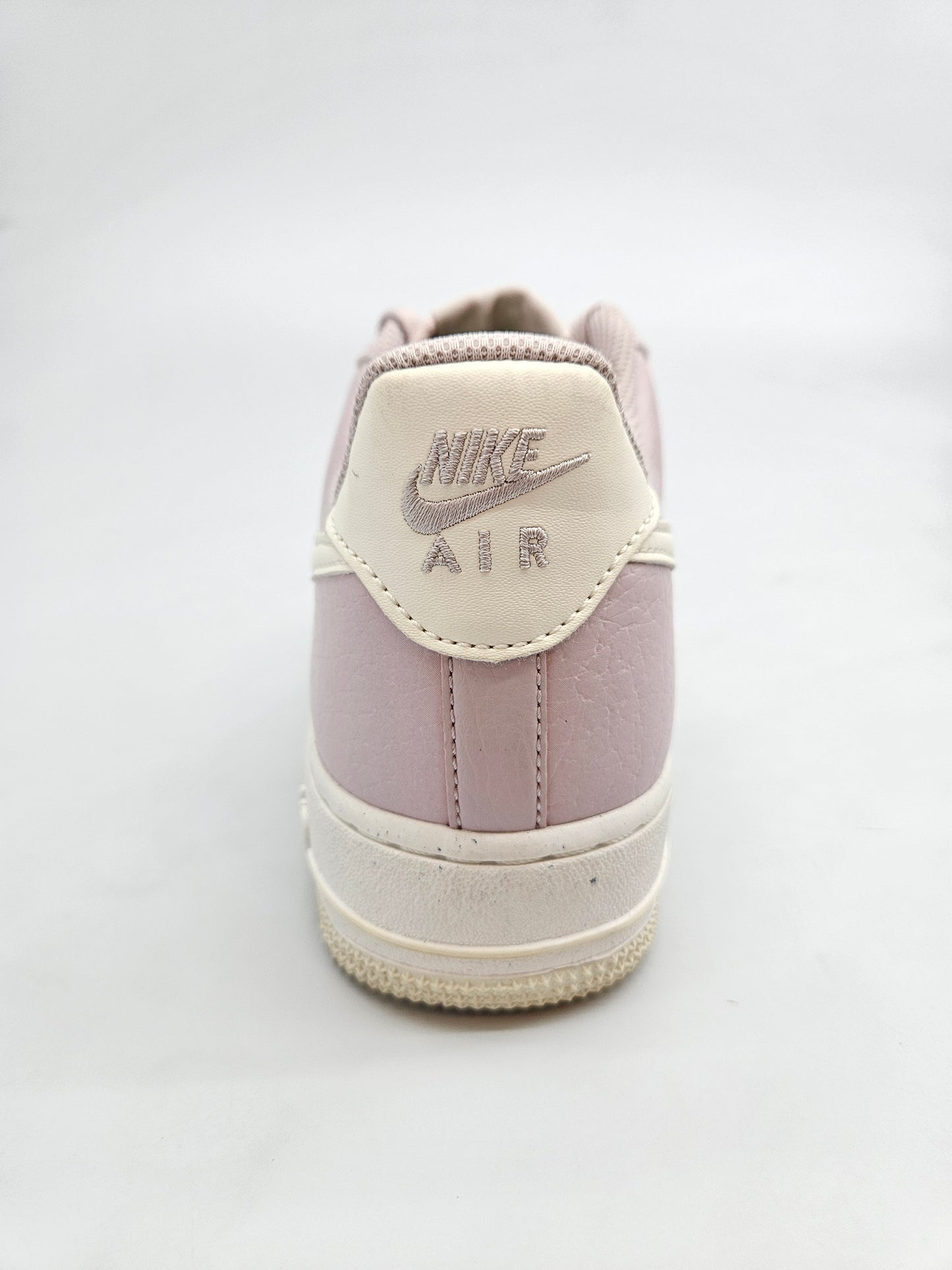 NIKE NOVI ORIGINAL PATIKI BR 39