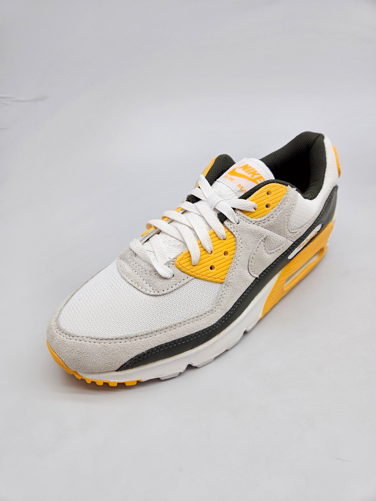 NIKE AIRMAX NOVI ORIGINAL PATIKI BR 44.5