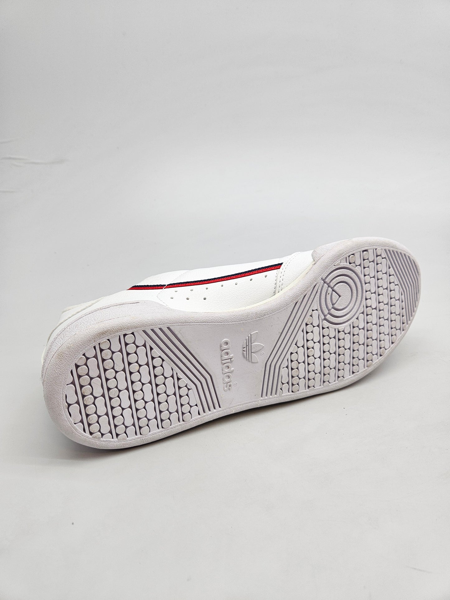 ADIDAS NOVI ORIGINAL PATIKI BR 40