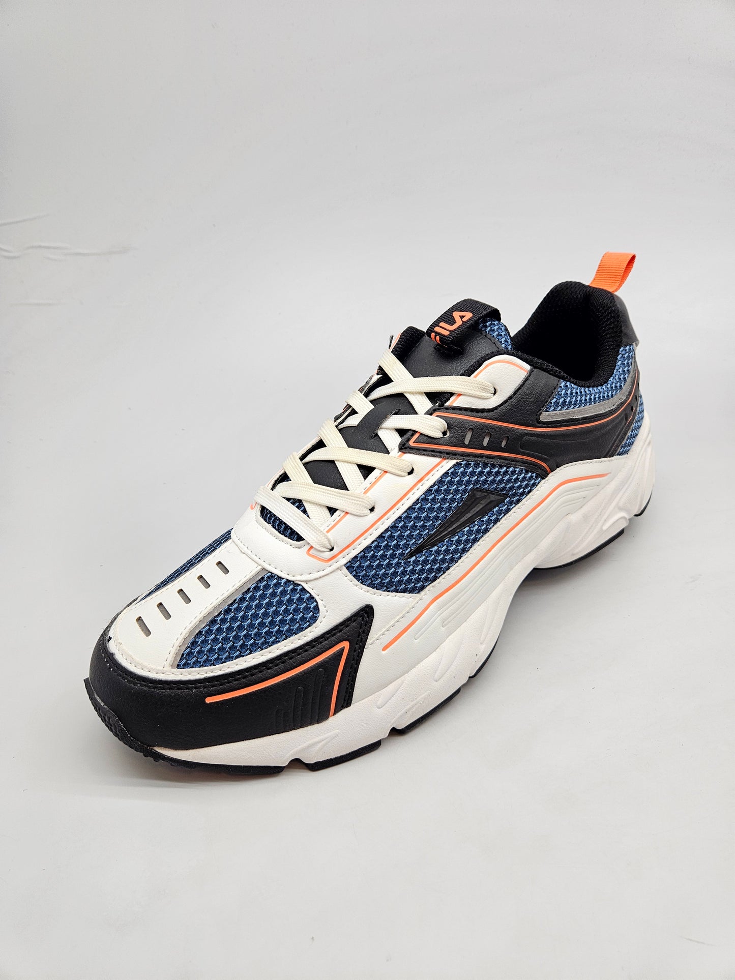 FILA NOVI ORIGINAL PATIKI BR 46