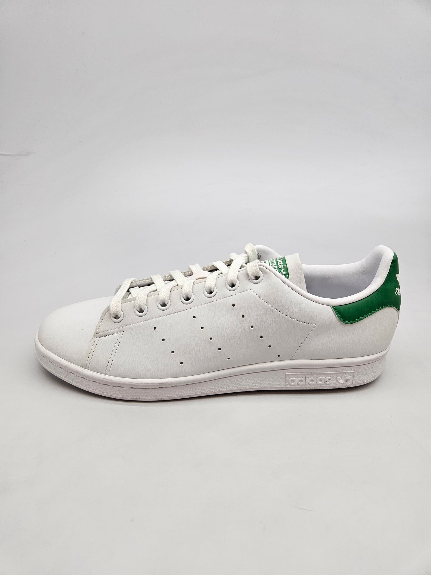 ADIDAS NOVI ORIGINAL PATIKI BR 43