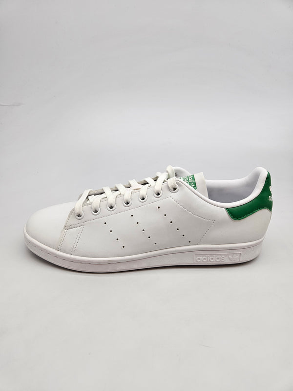 ADIDAS NOVI ORIGINAL PATIKI BR 43