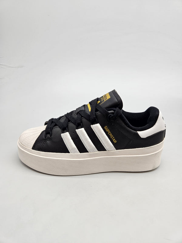 ADIDAS NOVI ORIGINAL PATIKI BR 38.5