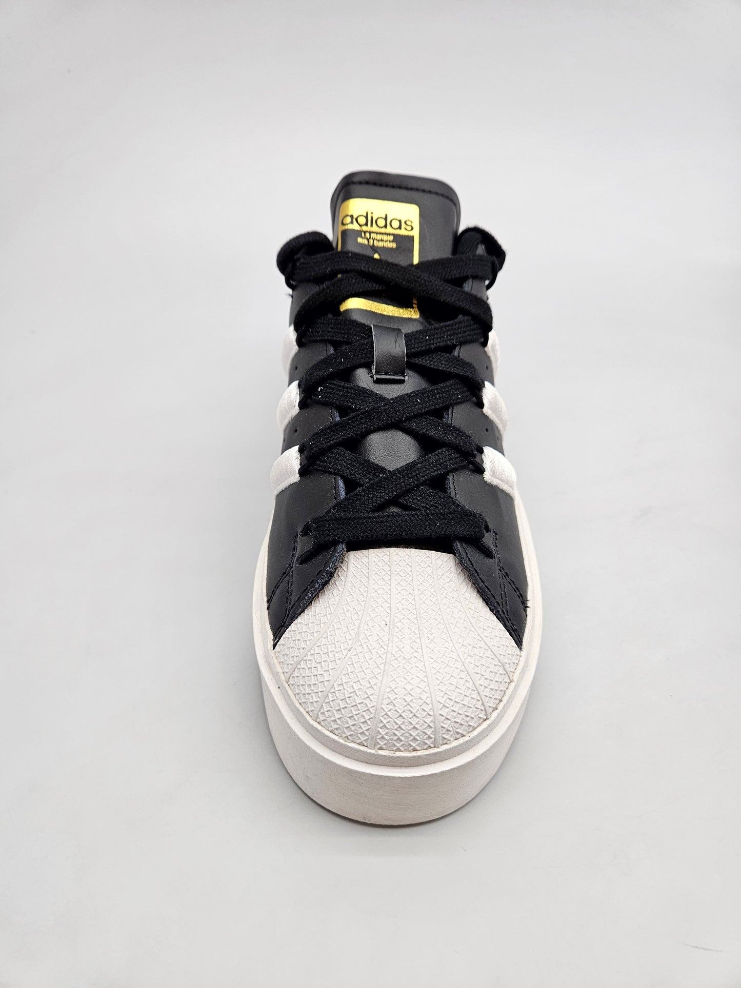 ADIDAS NOVI ORIGINAL PATIKI BR 38.5