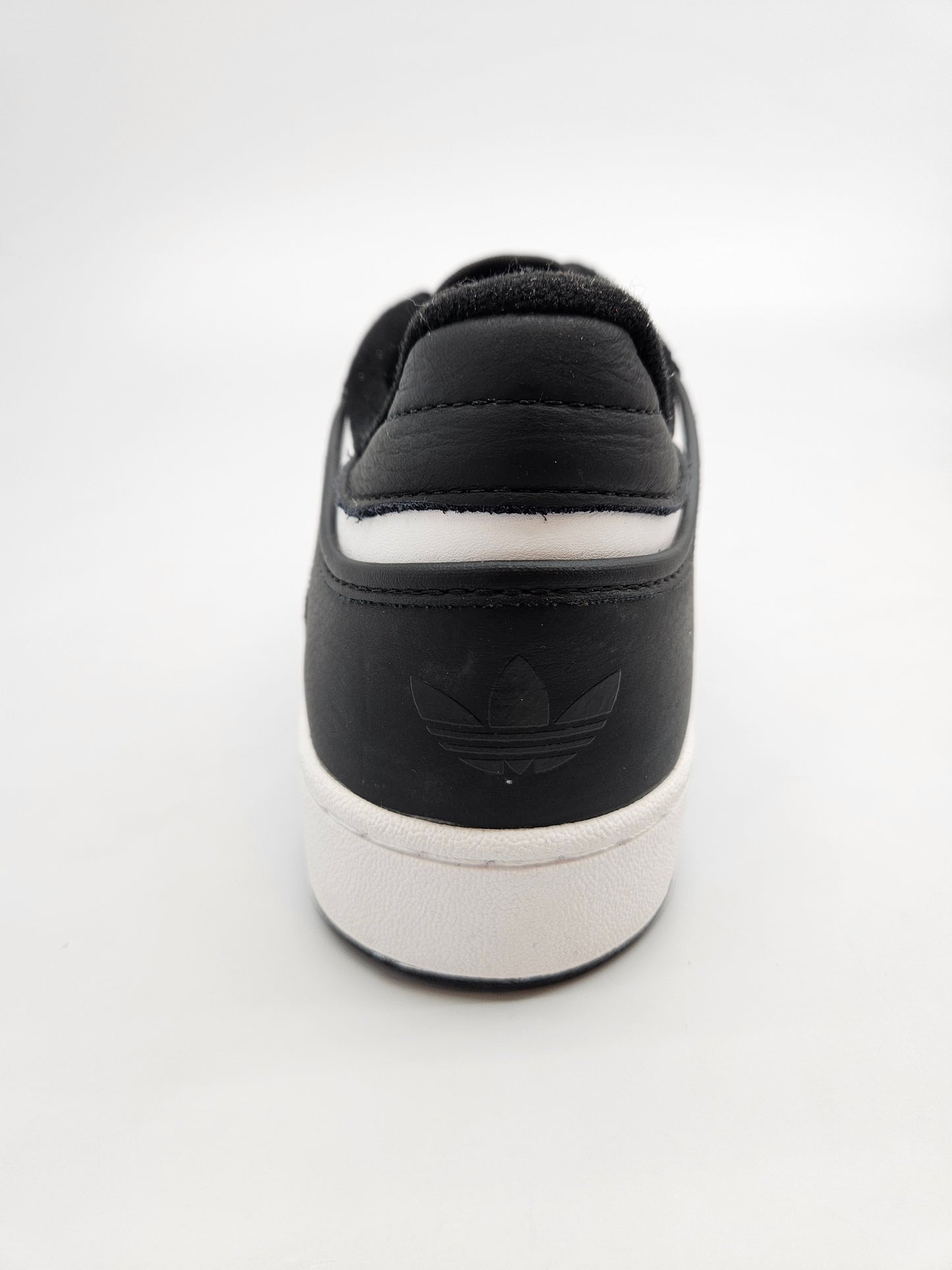 ADIDAS NOVI ORIGINAL PATIKI BR 46.5