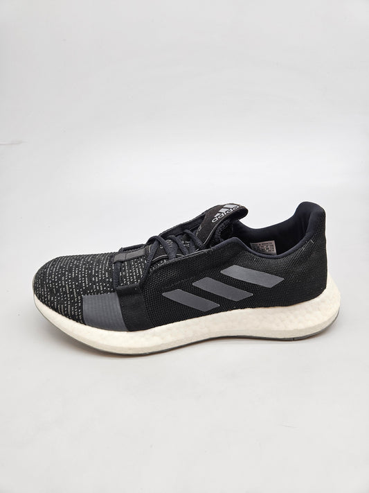 ADIDAS NOVI ORIGINAL PATIKI BR 44