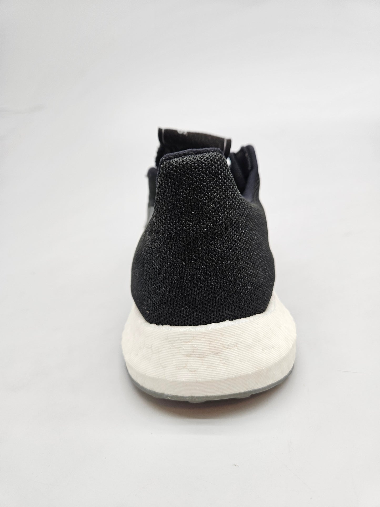 ADIDAS NOVI ORIGINAL PATIKI BR 44