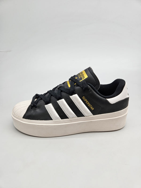 ADIDAS NOVI ORIGINAL PATIKI BR 40