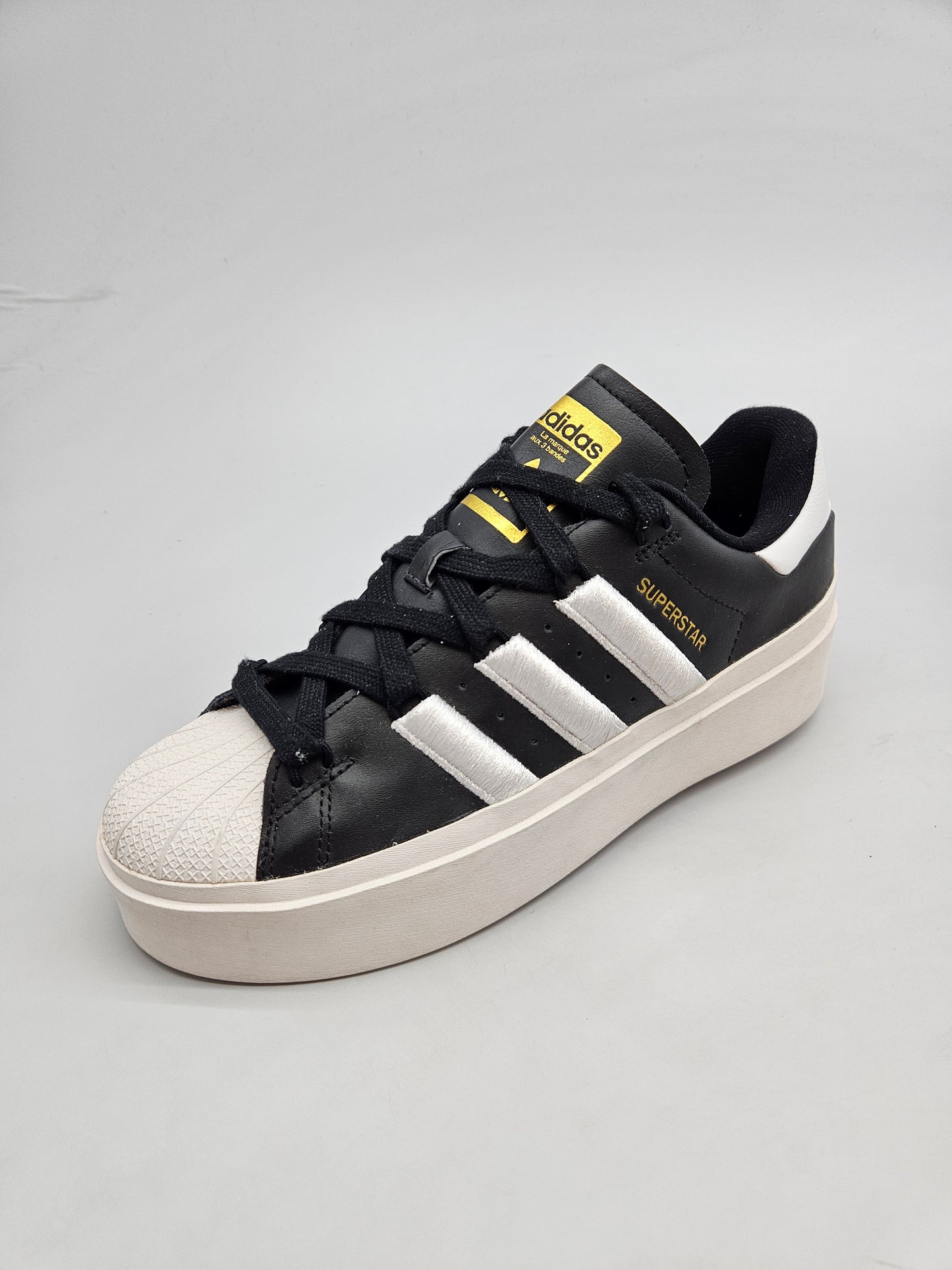 ADIDAS NOVI ORIGINAL PATIKI BR 40