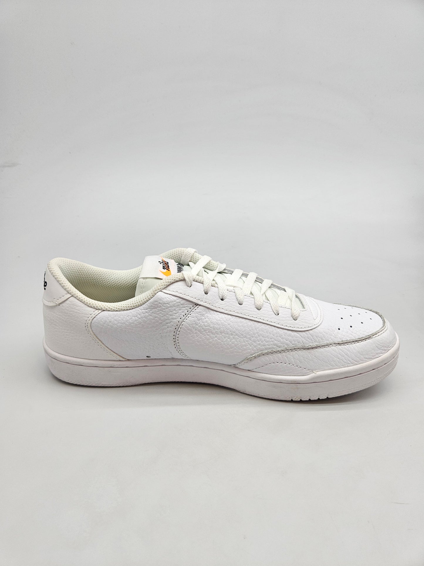 NIKE NOVI ORIGINAL PATIKI BR 43