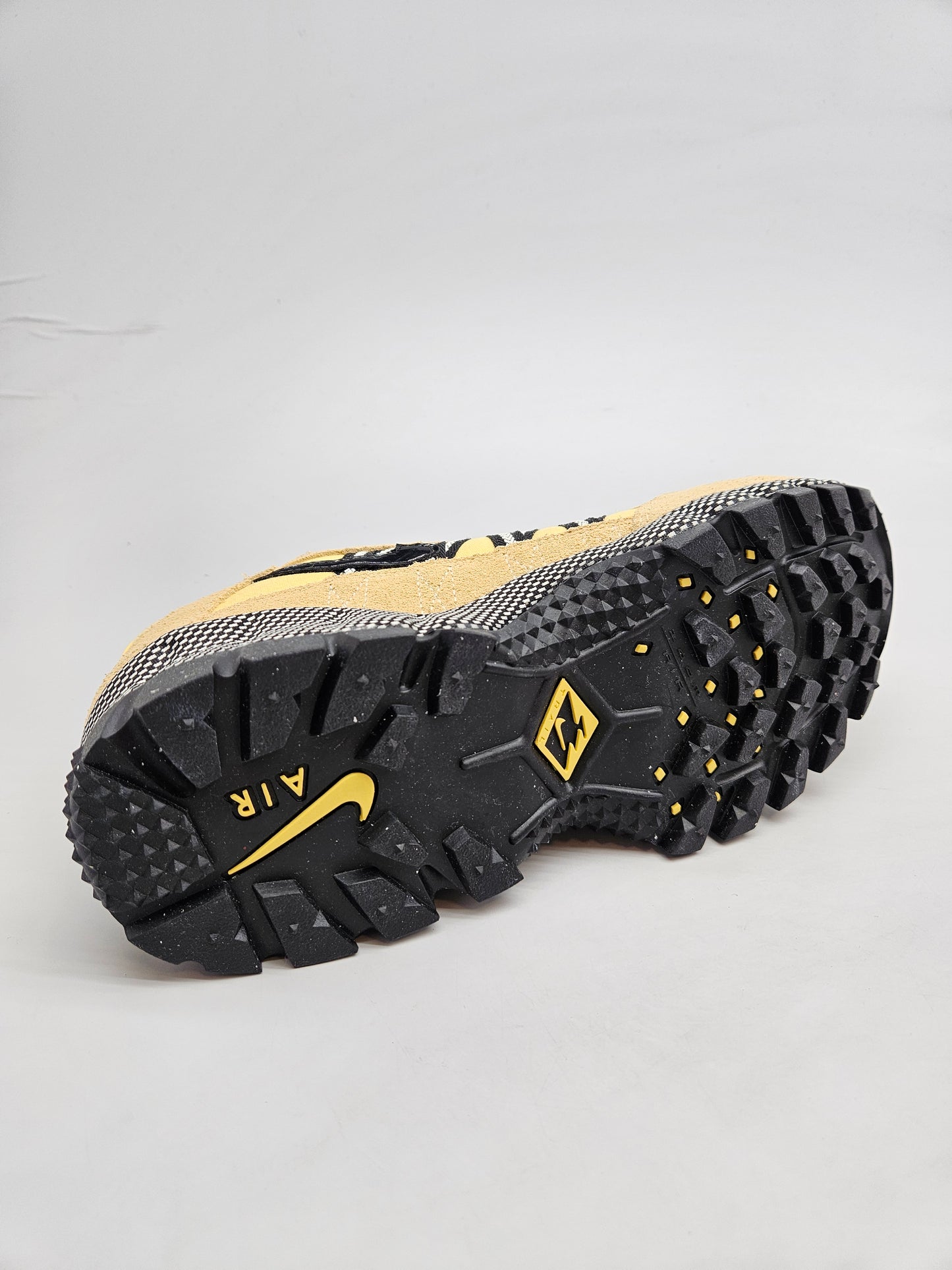 NIKE NOVI ORIGINAL PATIKI BR 38.5