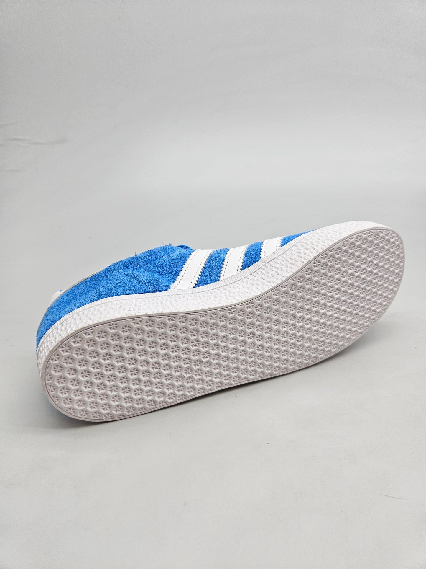 ADIDAS NOVI ORIGINAL PATIKI BR 38