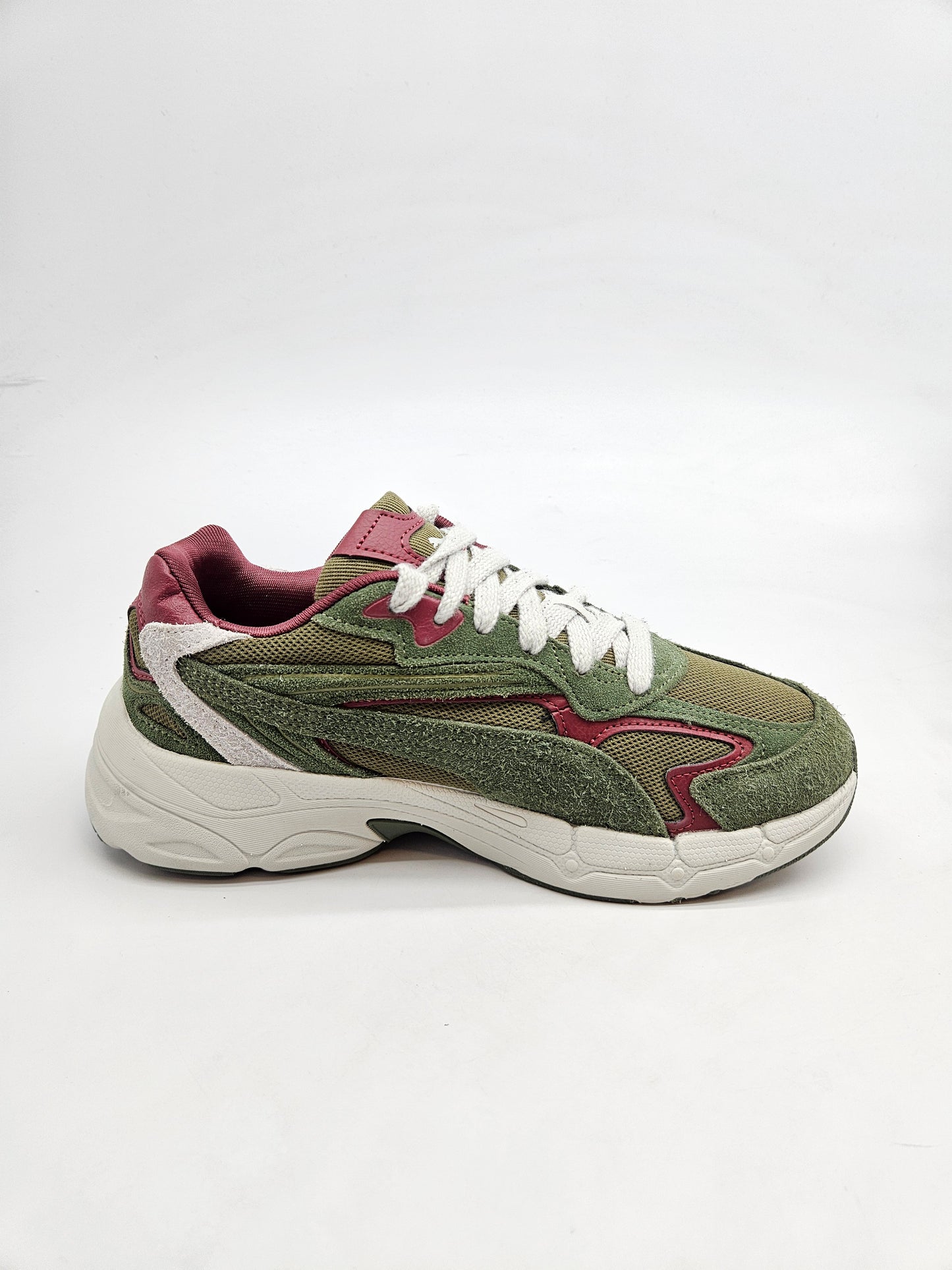 PUMA NOVI ORIGINAL PATIKI BR 40.5