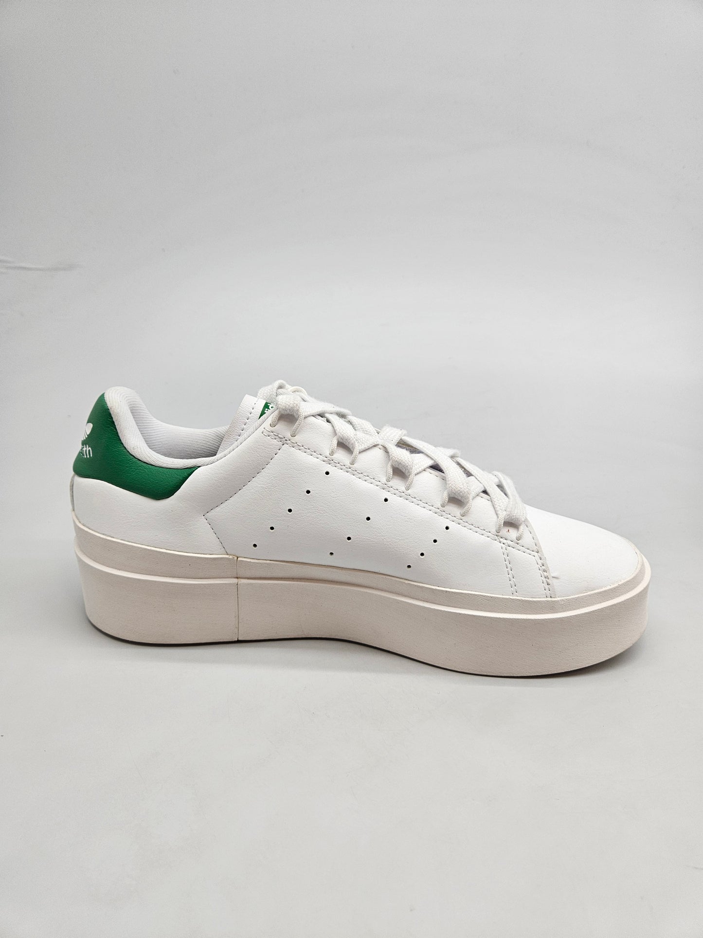 ADIDAS NOVI ORIGINAL PATIKI BR 40