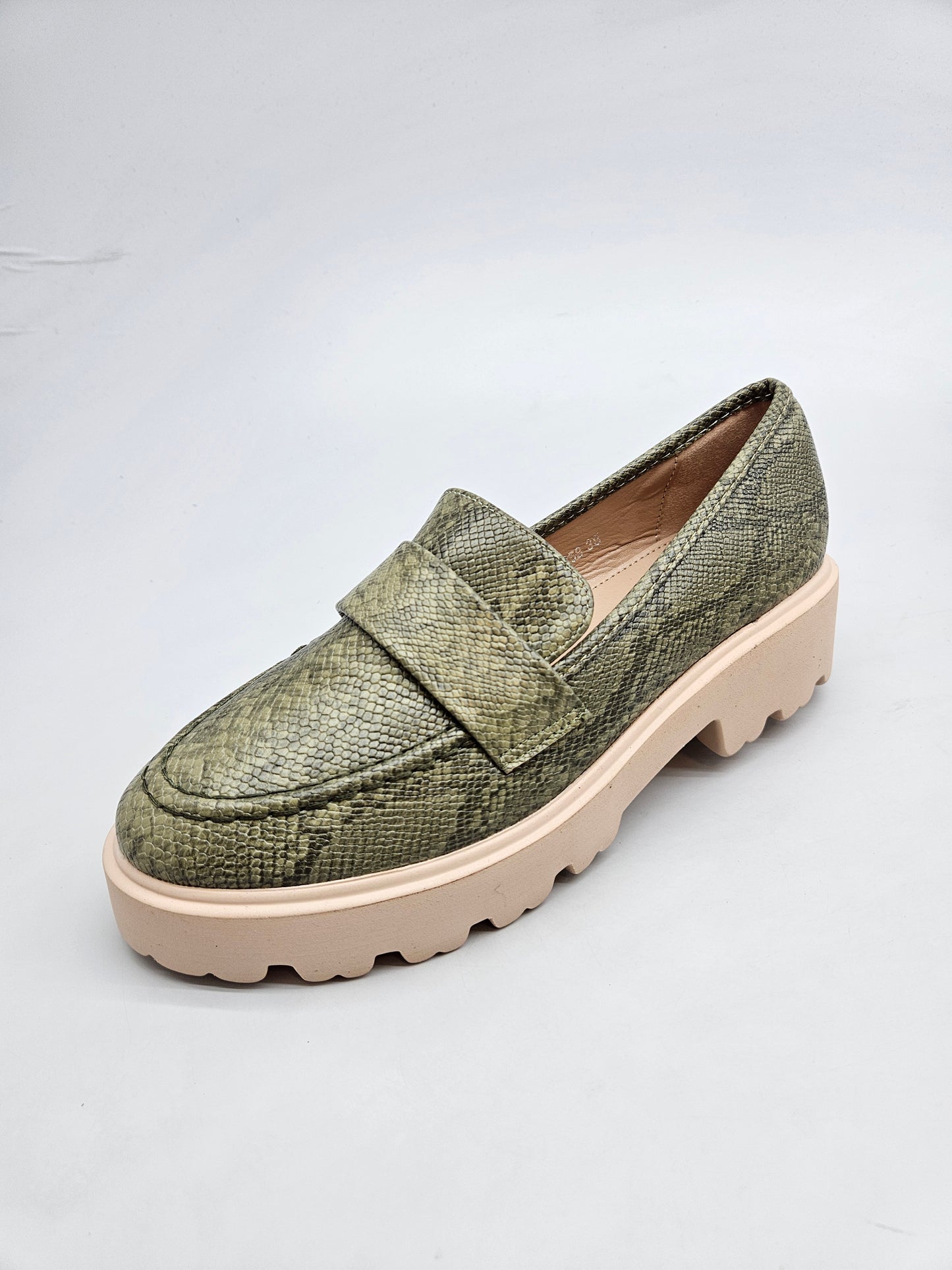 LUCKY SHOES NOVI ORIGINAL CEVLI BR 38