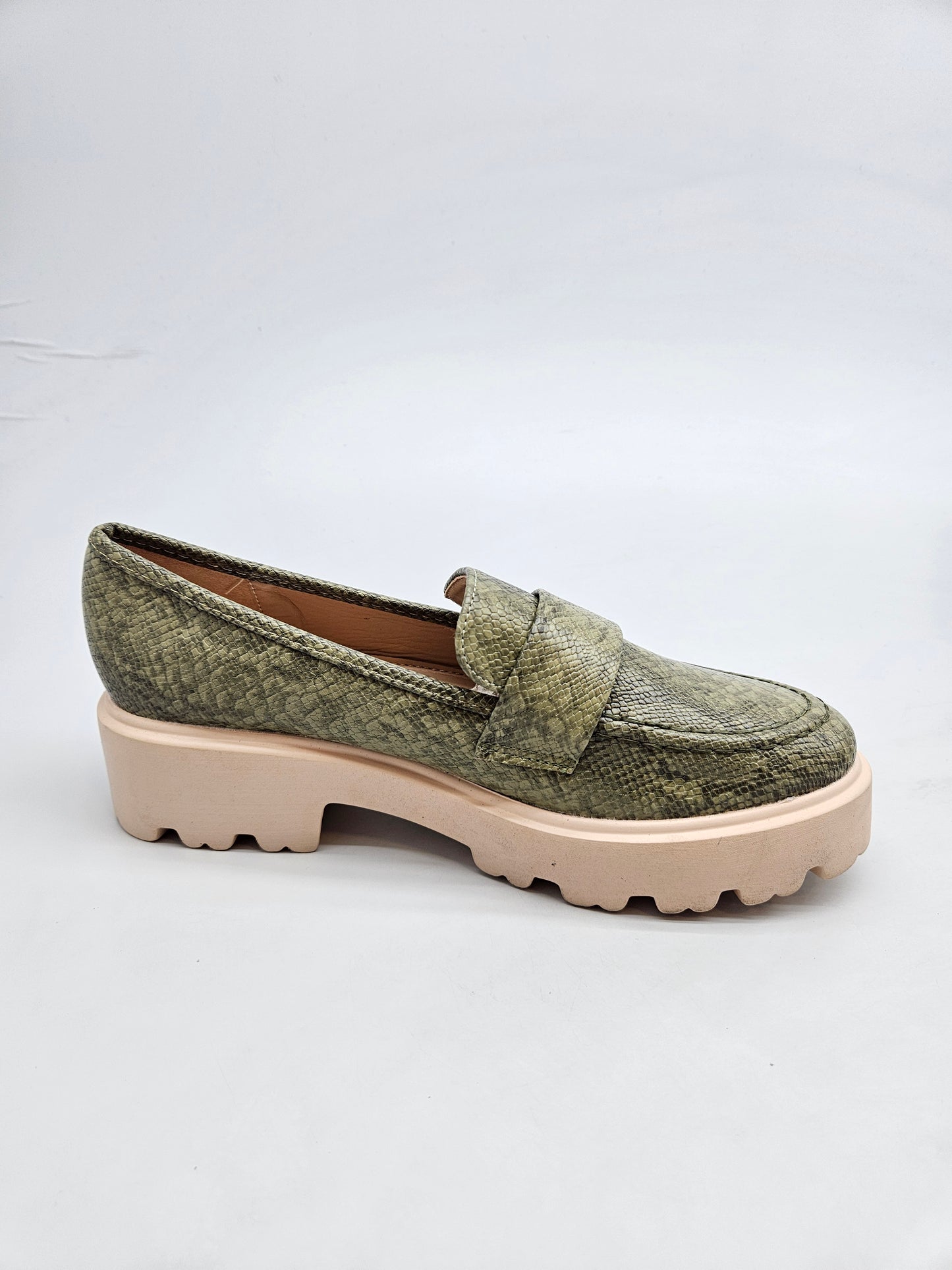 LUCKY SHOES NOVI ORIGINAL CEVLI BR 38
