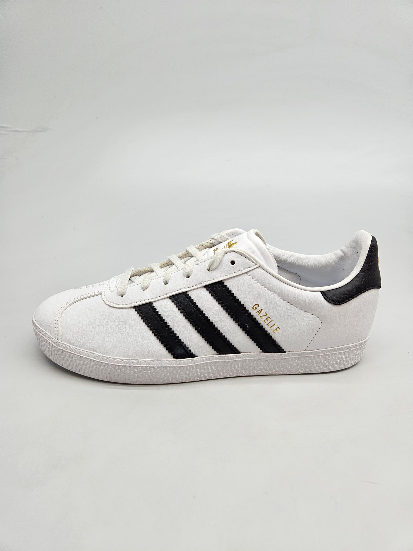 ADIDAS GAZZELE NOVI ORIGINAL PATIKI BR 38