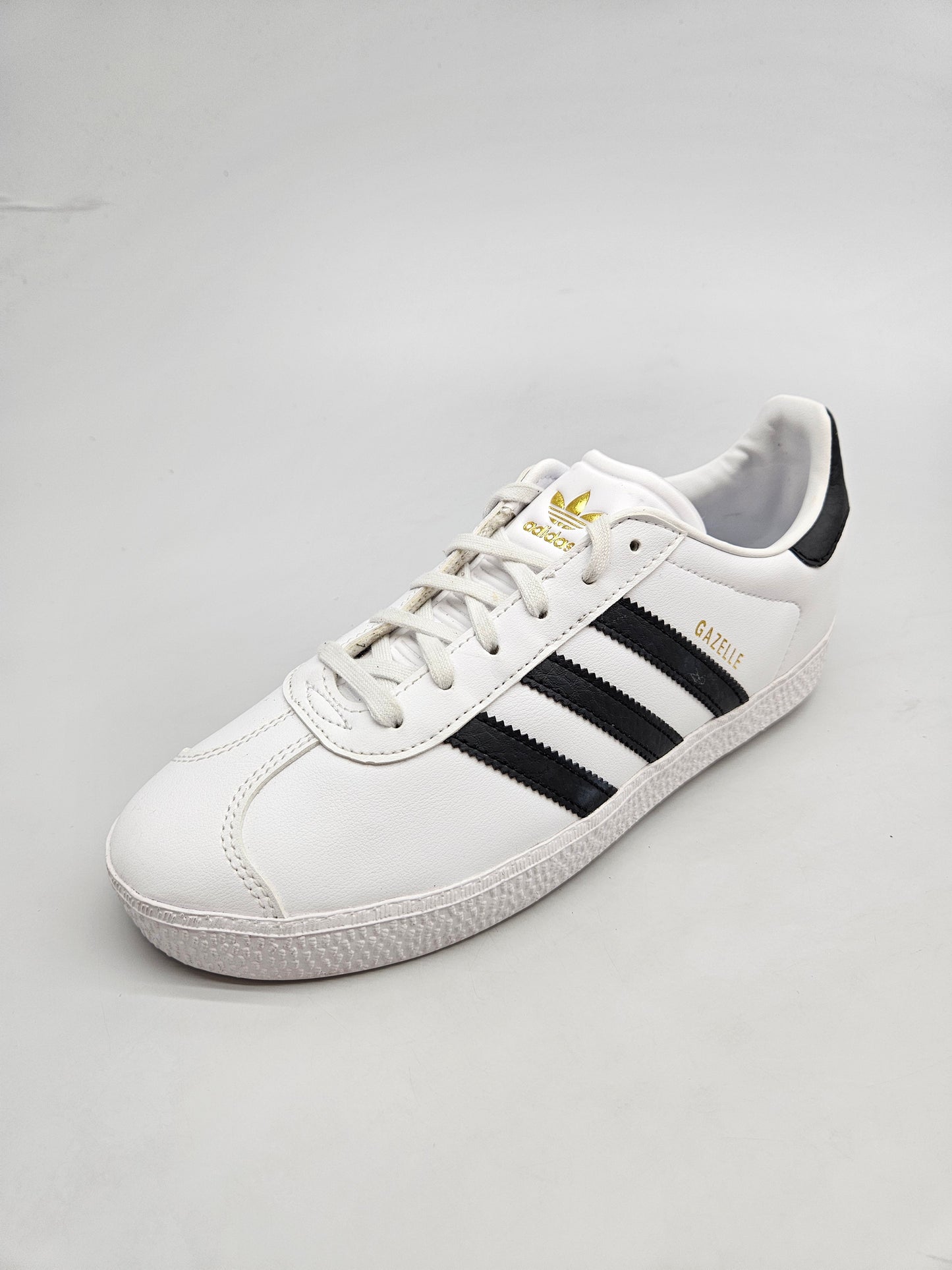 ADIDAS GAZZELE NOVI ORIGINAL PATIKI BR 38