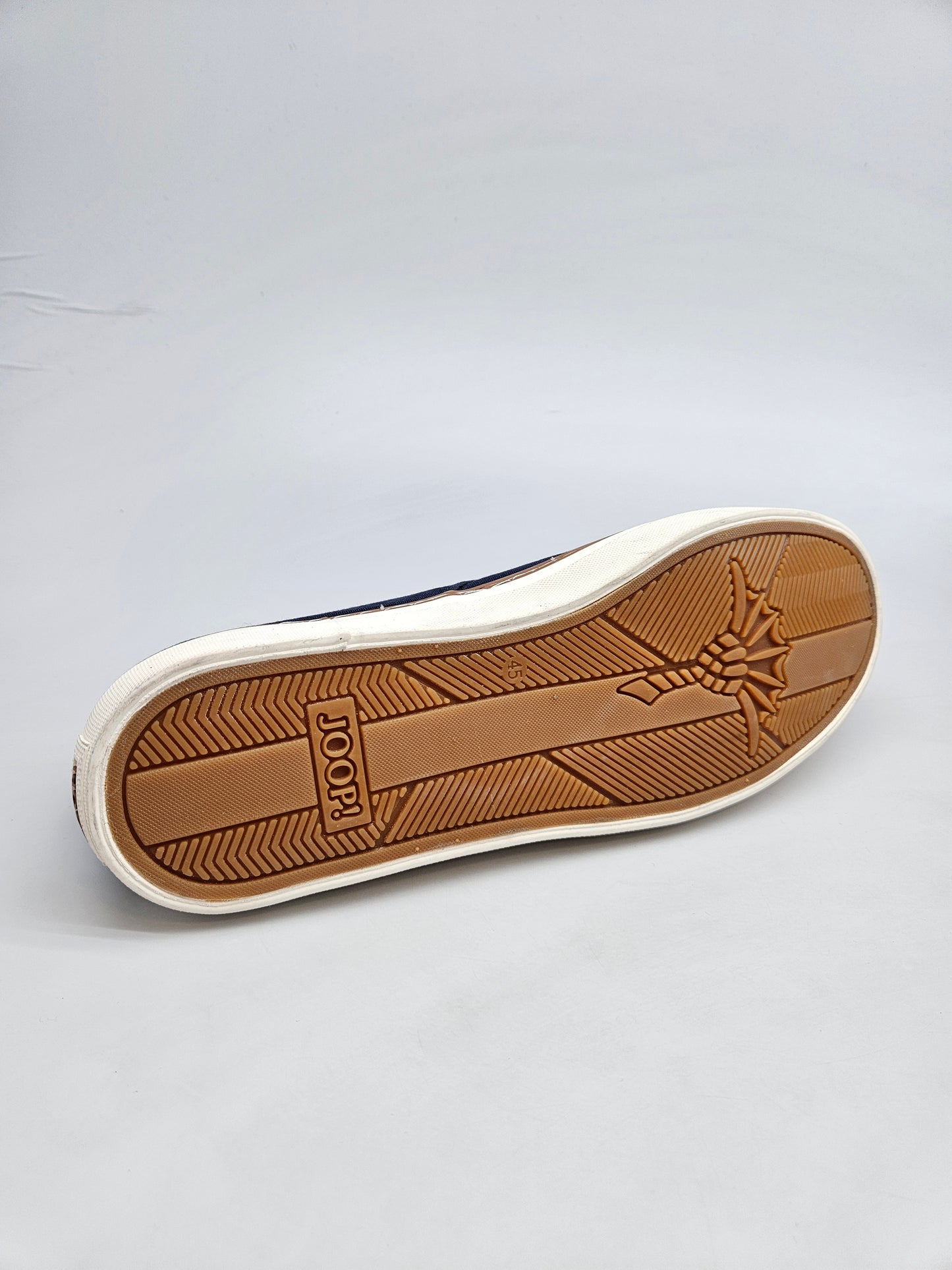 JOOP NOVI ORIGINAL PATIKI BR 45