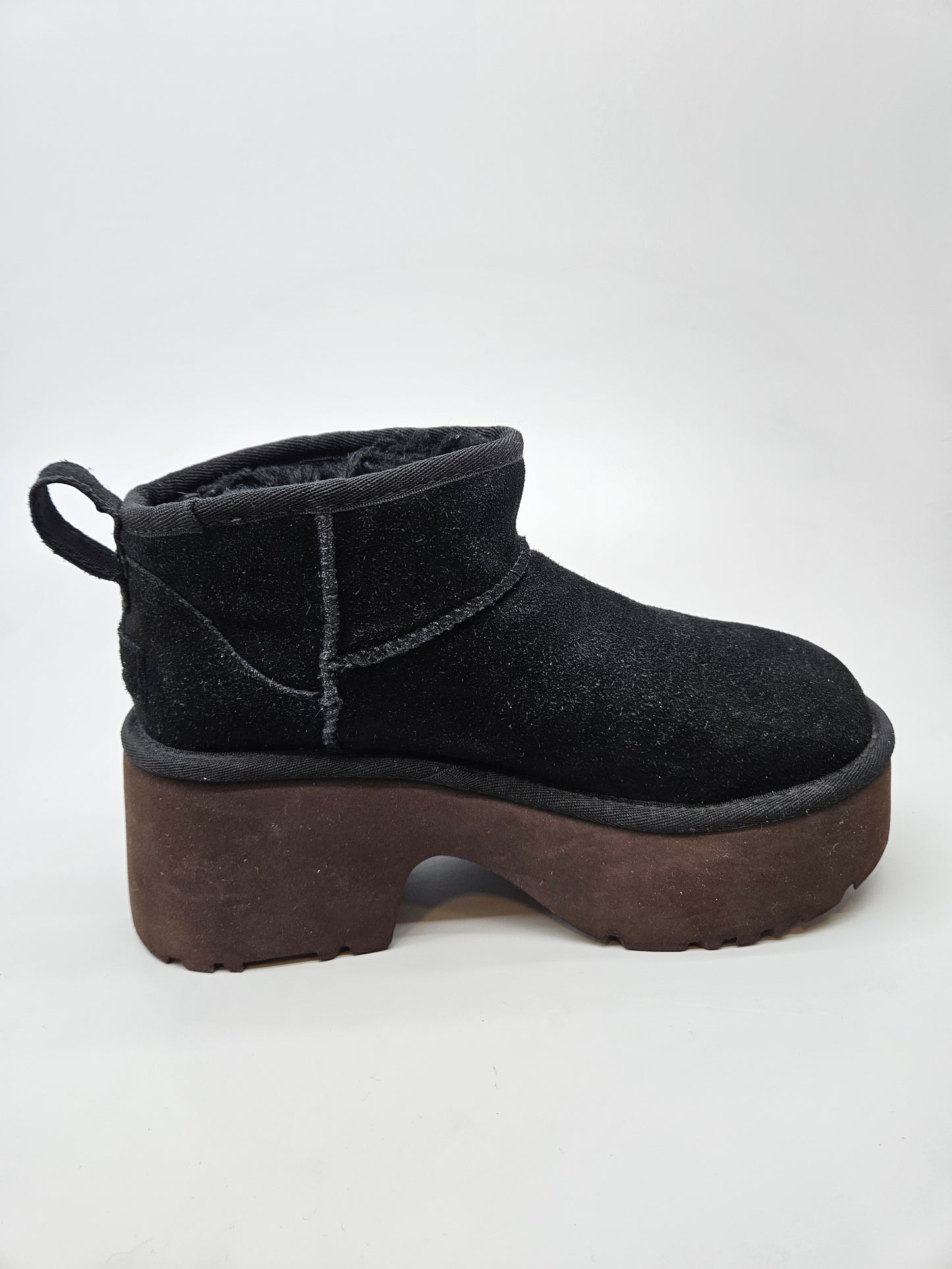 UGG AUSTRALIA ORIGINAL KOZNI CIZMI BR 38