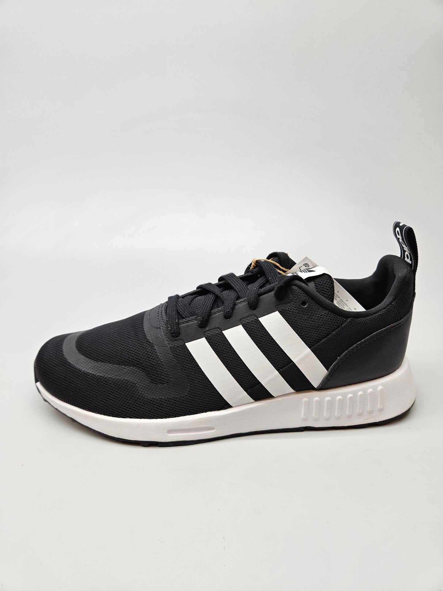 ADIDAS NOVI ORIGINAL PATIKI BR 43