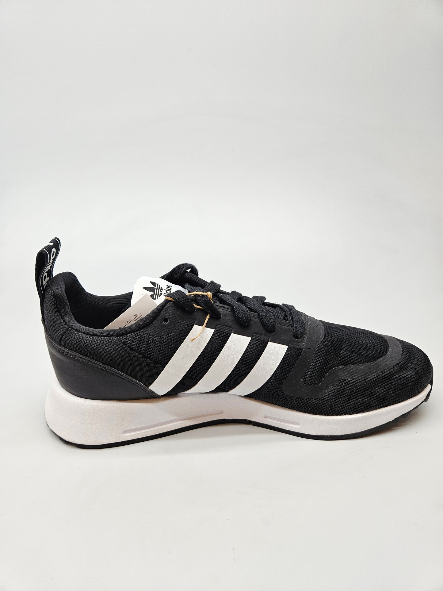ADIDAS NOVI ORIGINAL PATIKI BR 43