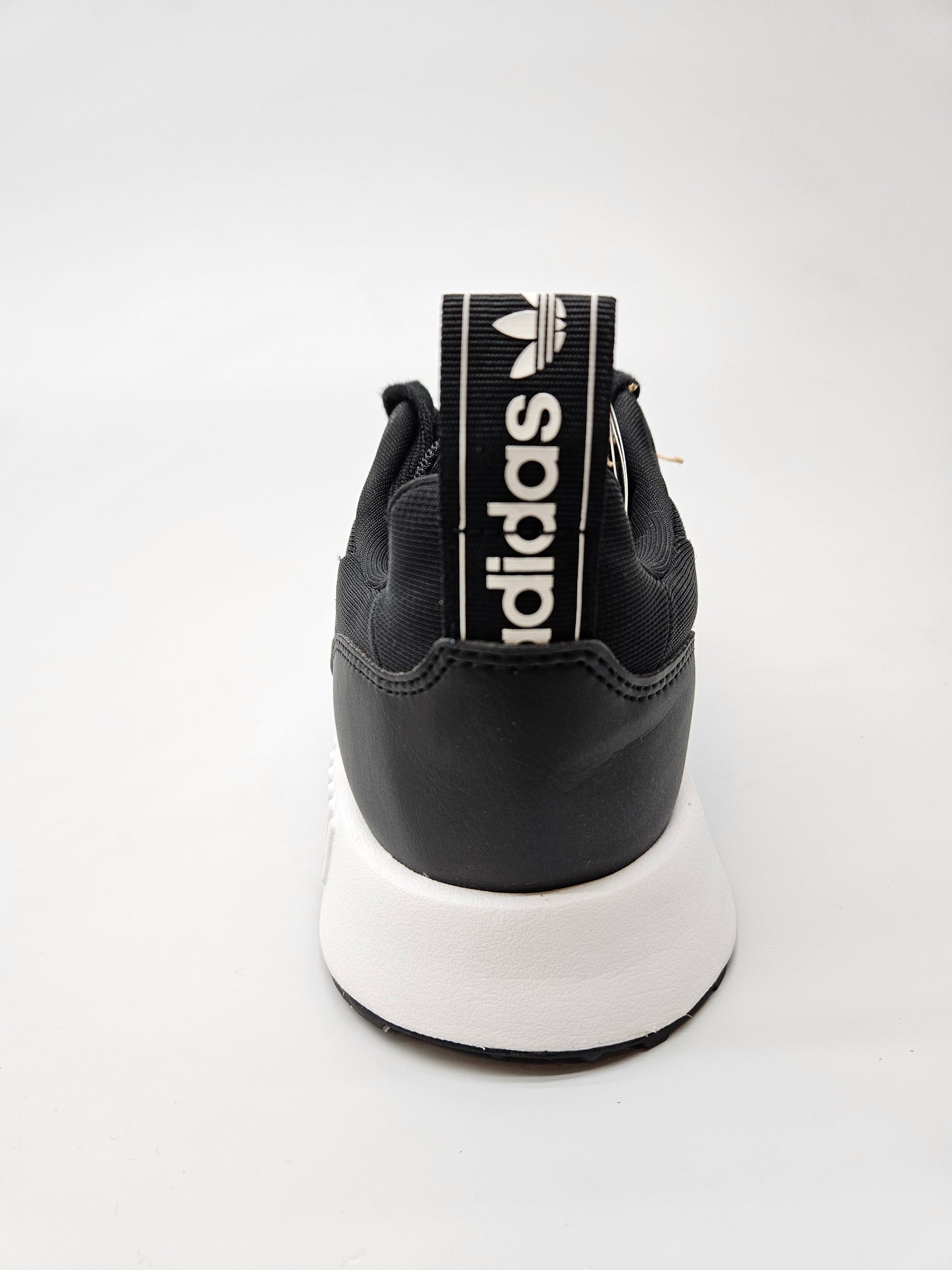 ADIDAS NOVI ORIGINAL PATIKI BR 43