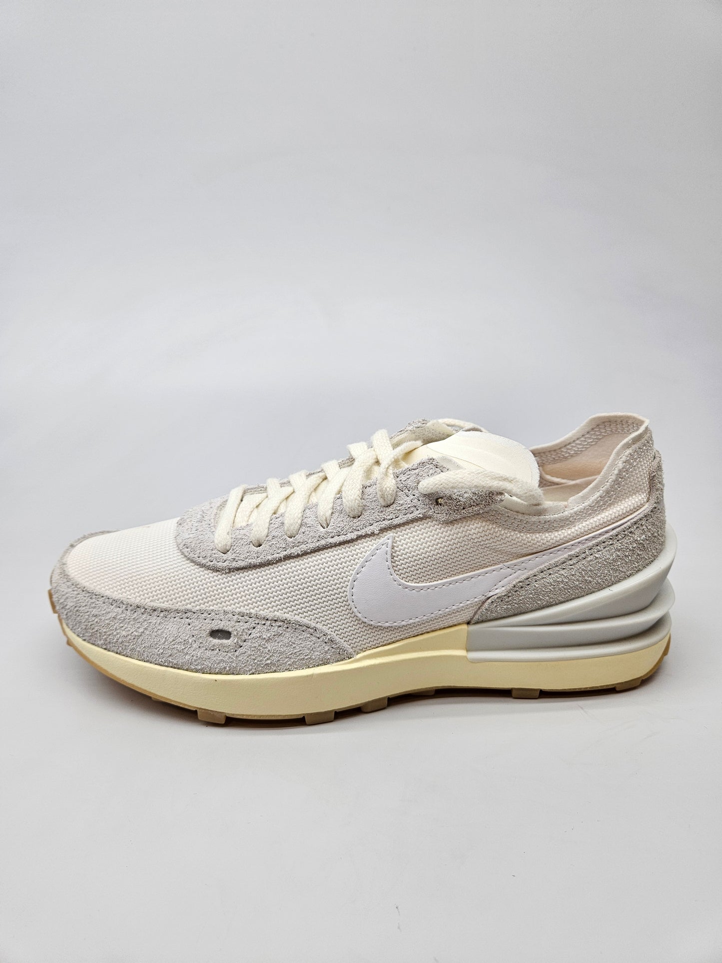 NIKE NOVI ORIGINAL PATIKI BR 39