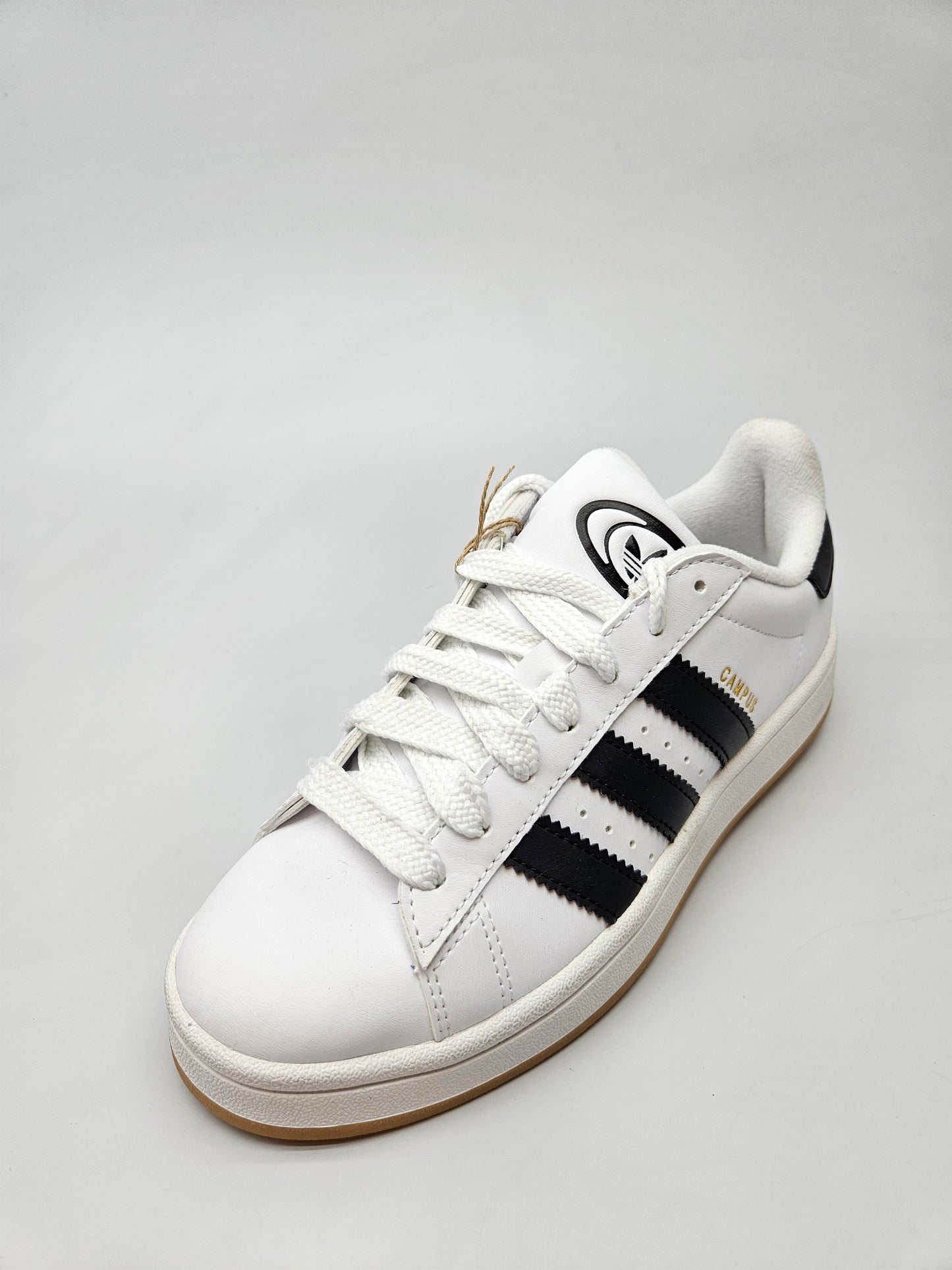 ADIDAS NOVI ORIGINAL PATIKI BR 38.5