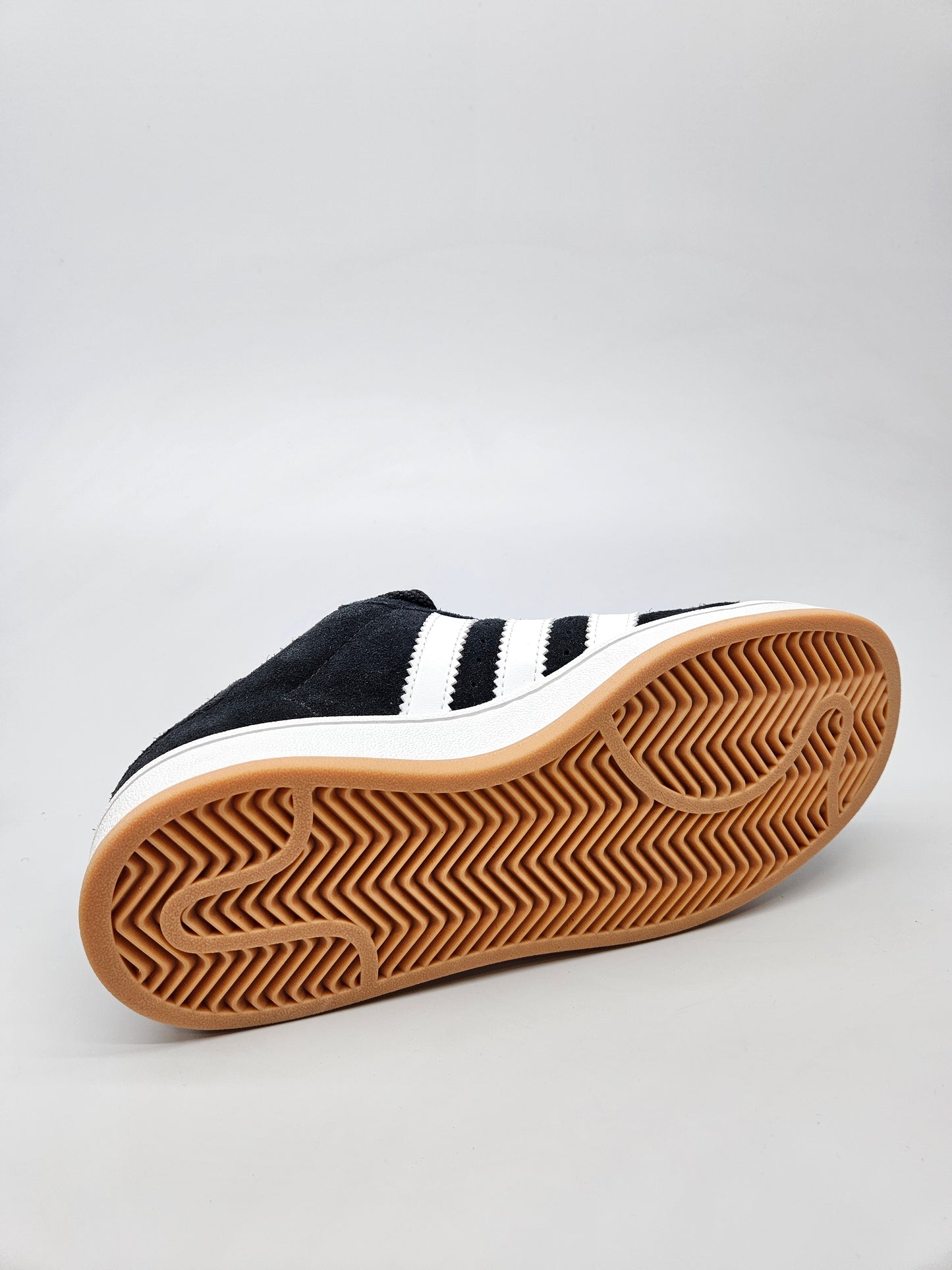 ADIDAS NOVI ORIGINAL PATIKI BR 38.5