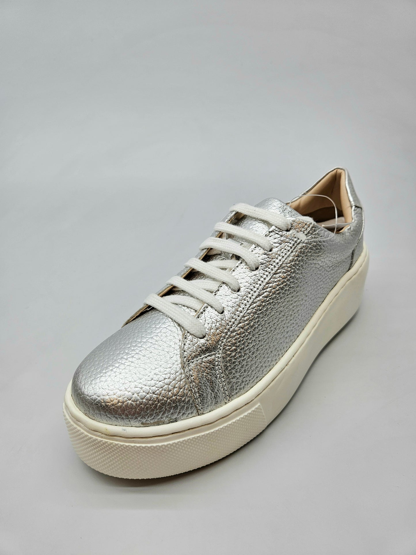 NEXT NOVI ORIGINAL PATIKI BR 38.5