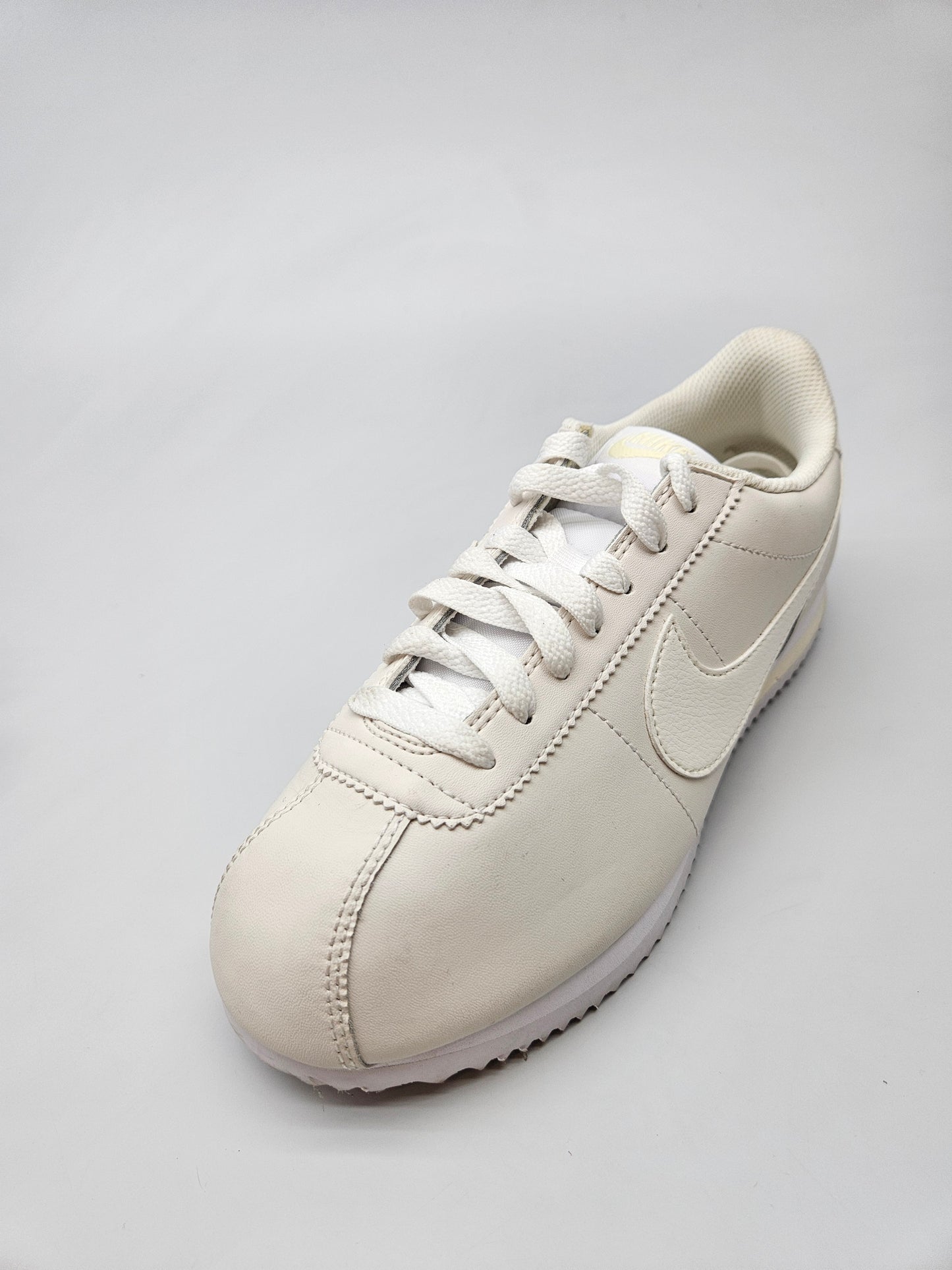 NIKE NOVI ORIGINAL PATIKI BR 38
