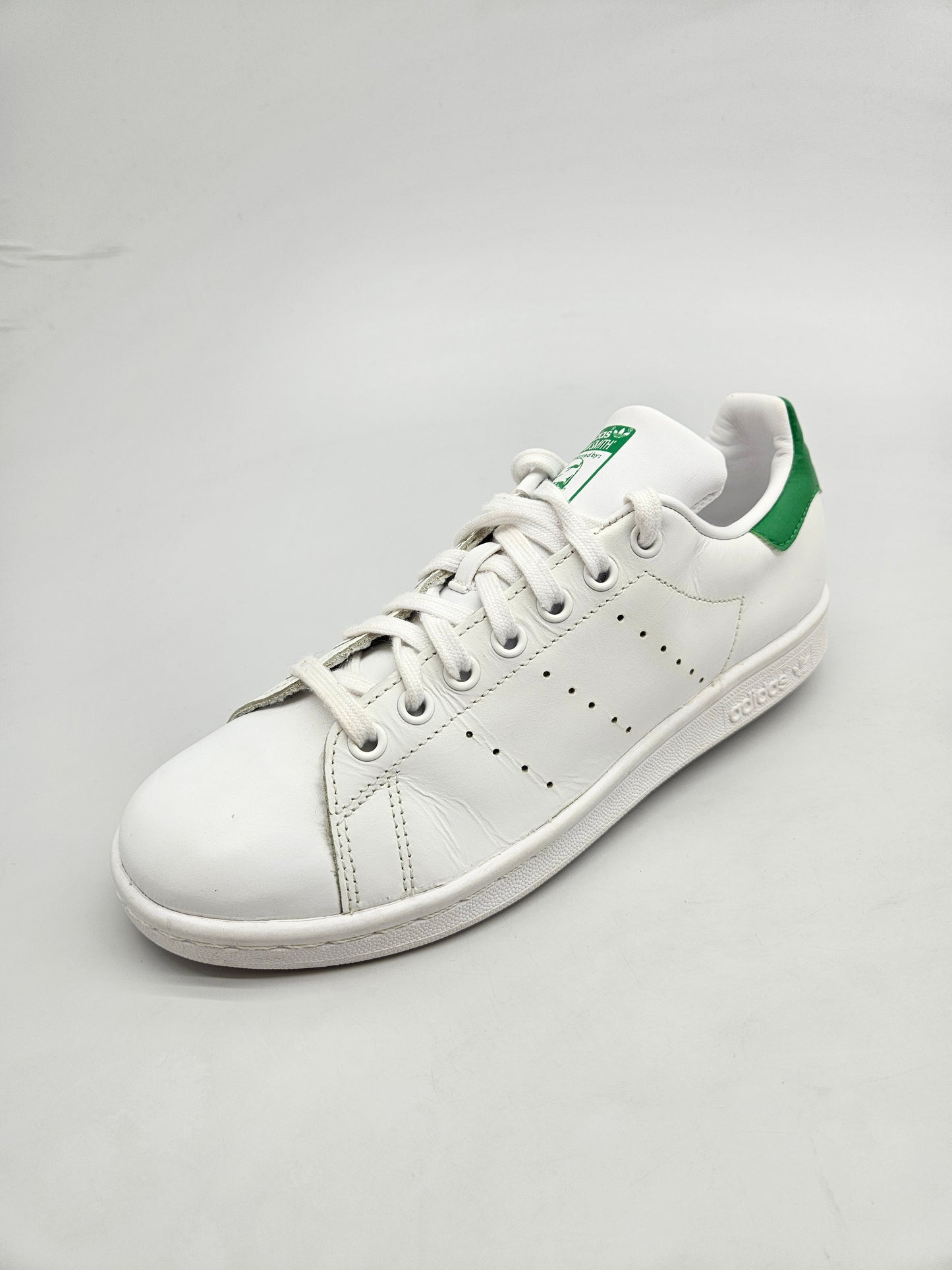 ADIDAS NOVI ORIGINAL PATIKI BR 39